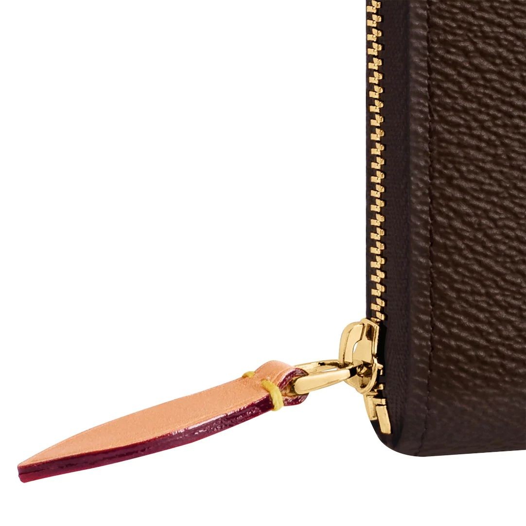 M67690 Purse