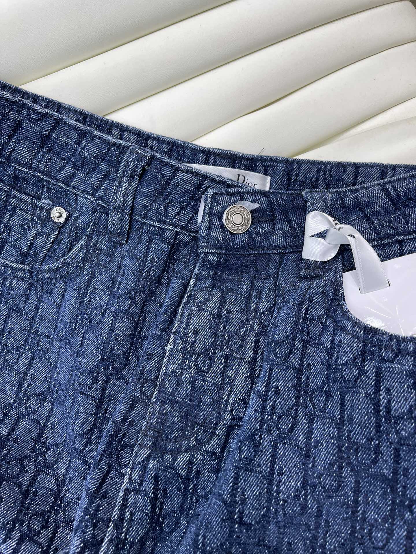 Pantalón recto con estampado completo de jacquard de terciopelo fino