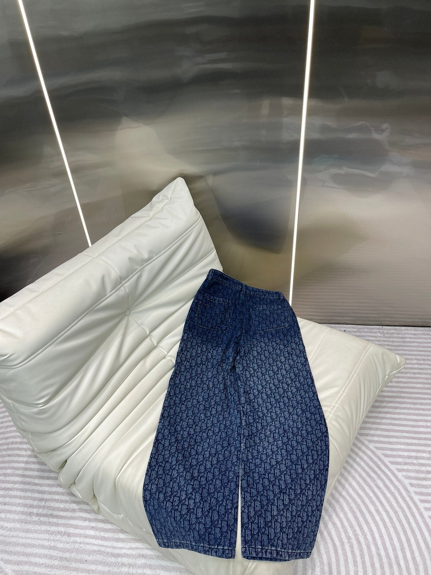 Pantalón recto con estampado completo de jacquard de terciopelo fino