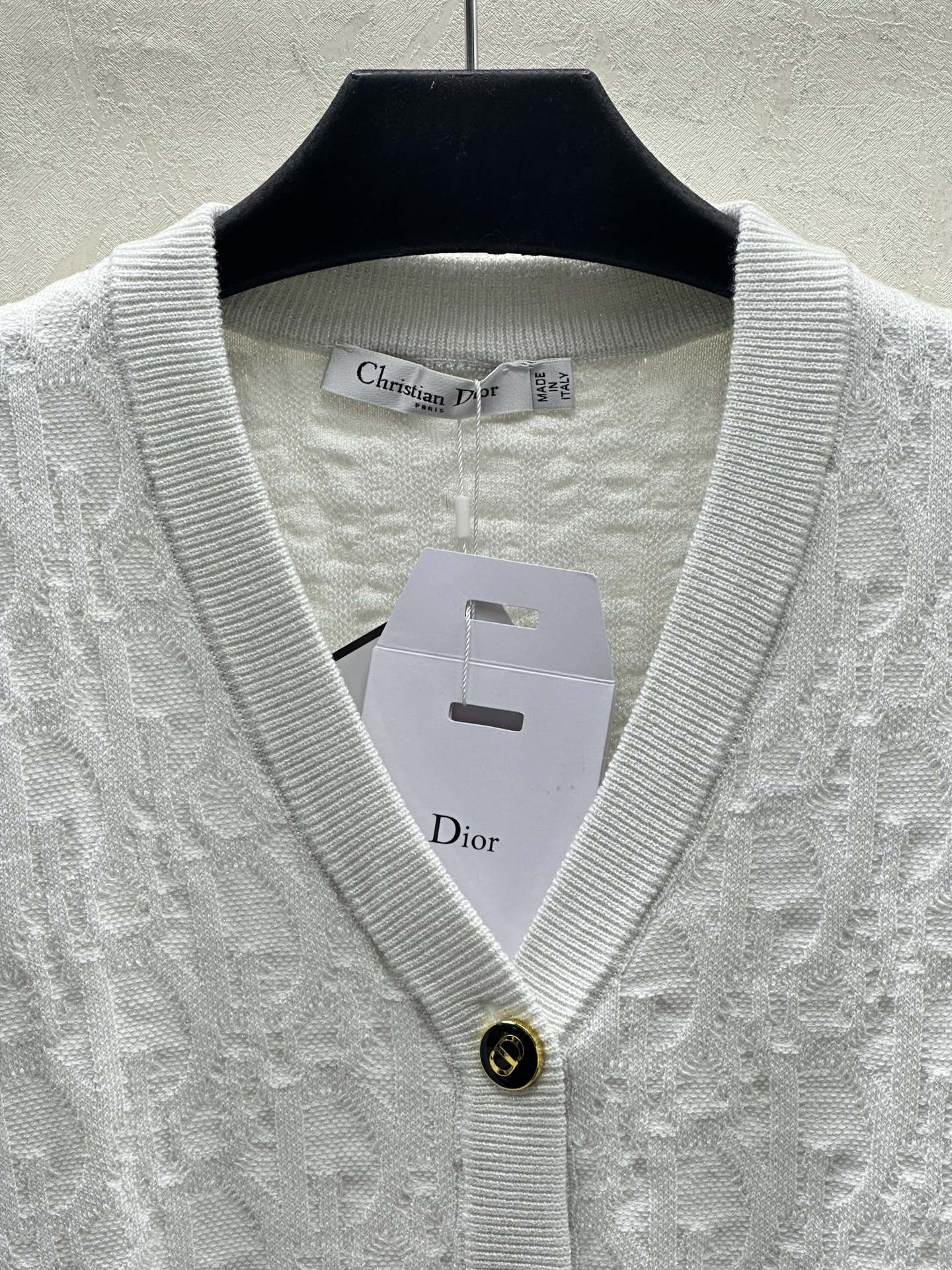 Chaqueta tipo cárdigan de punto jacquard oscuro con cuello en V