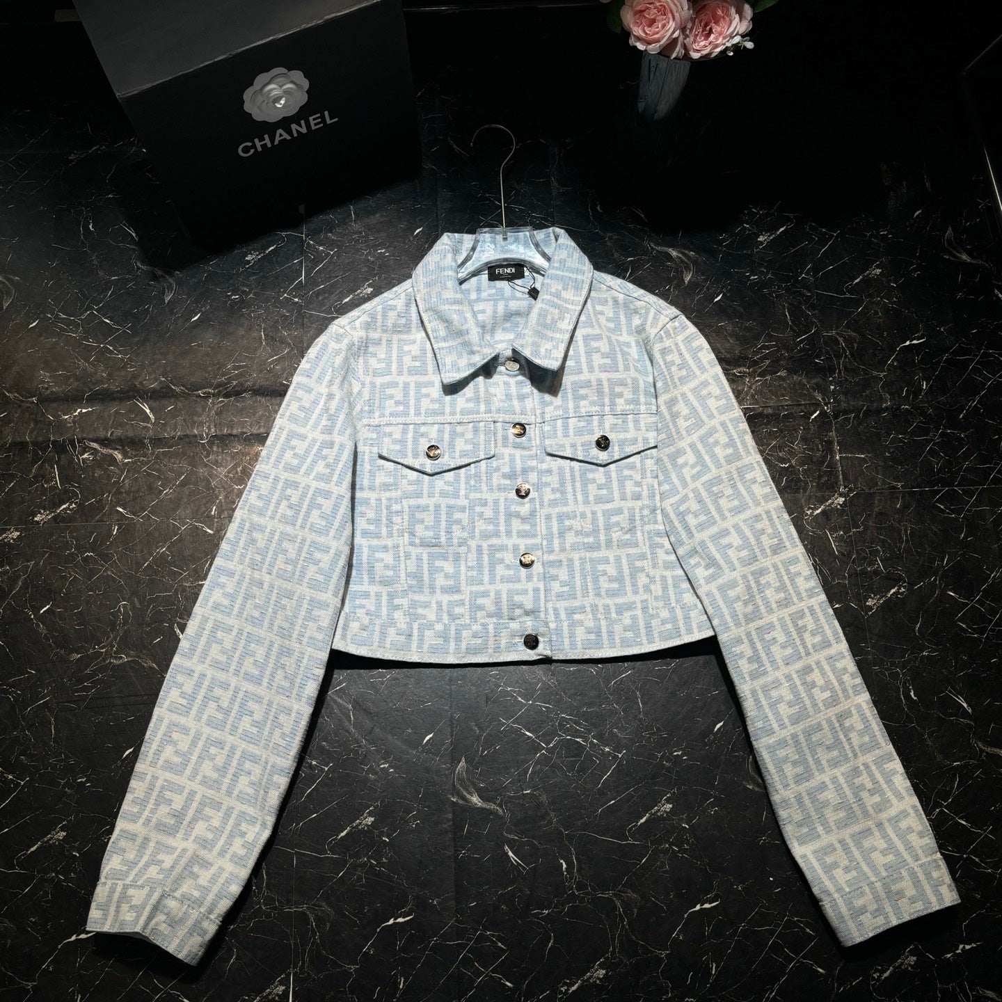 Light denim lapel short coat