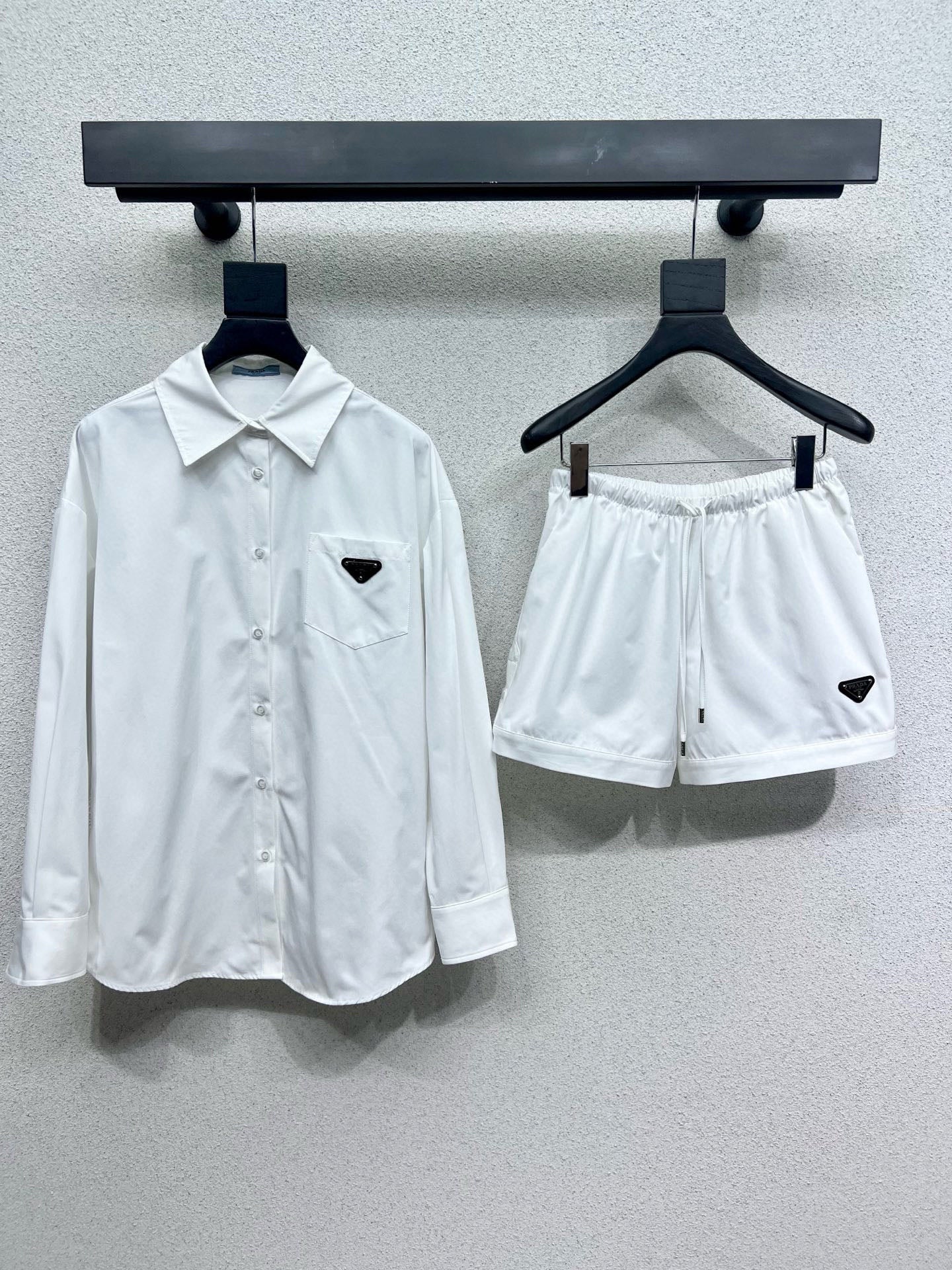 Shirt and shorts suit