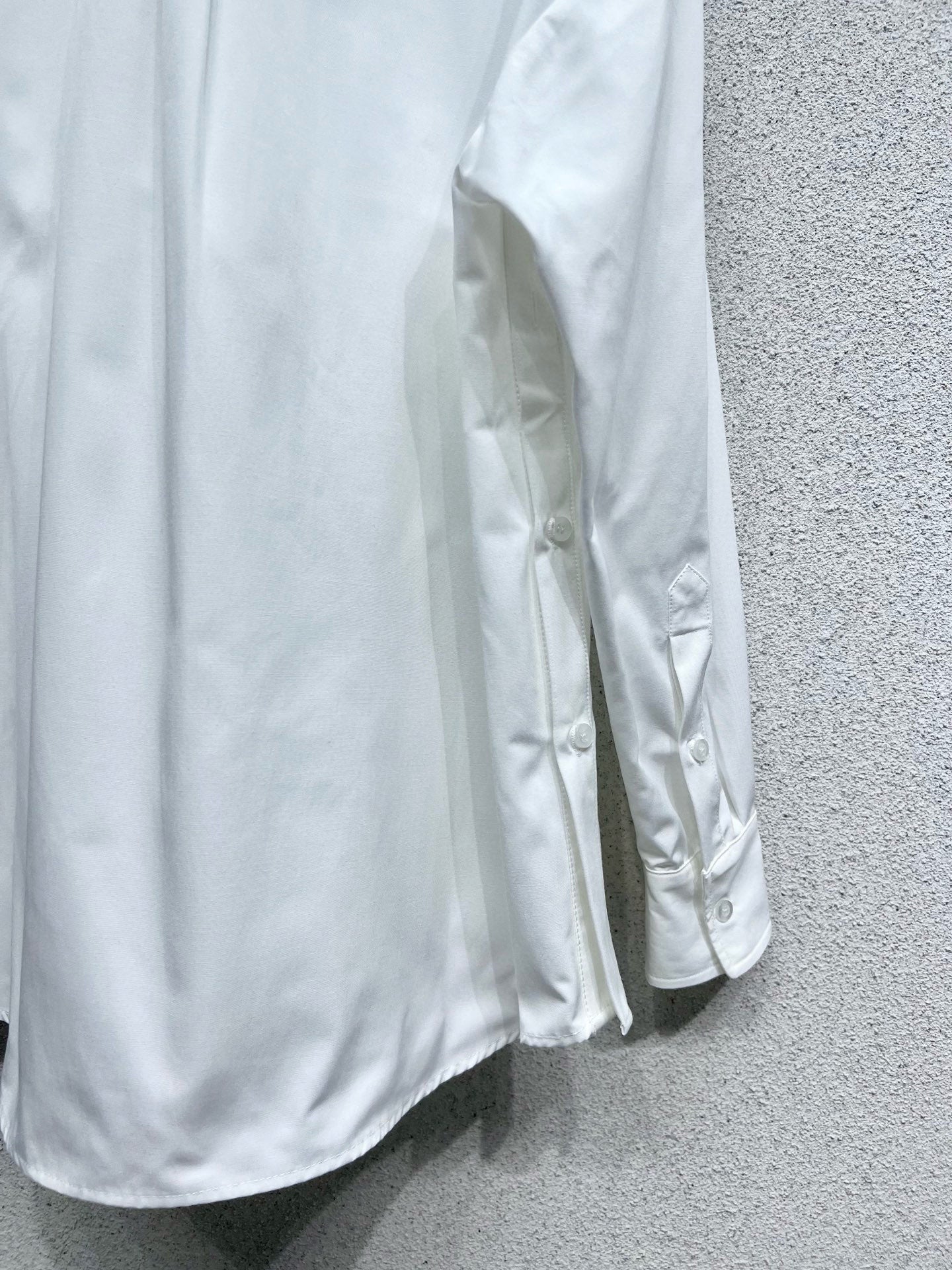 Shirt and shorts suit