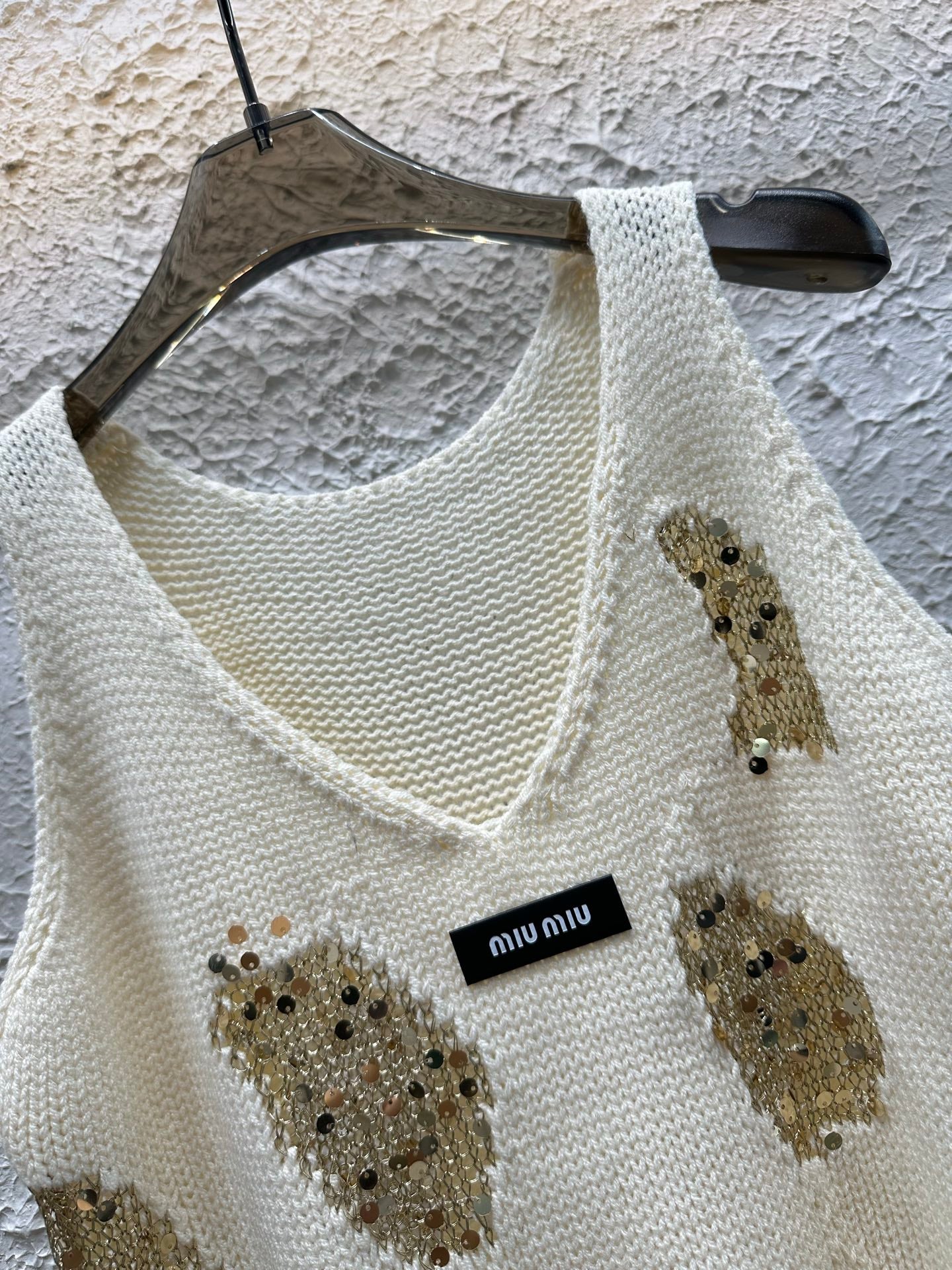 Candy-colored striped round neck knitted vest