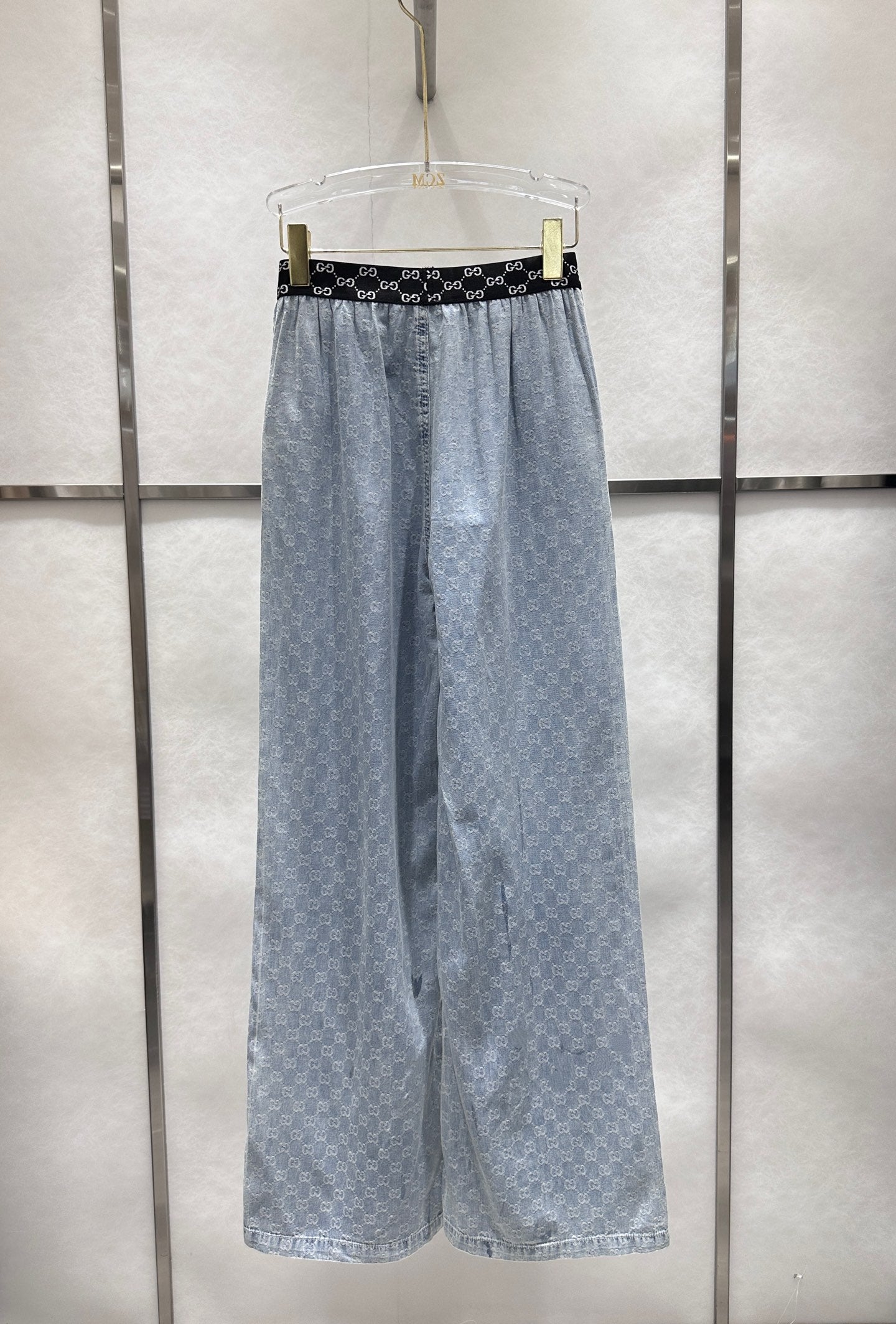 Washed blue elastic jacquard jeans