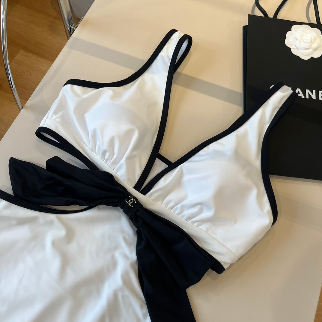 V-neck open waist one-piece swimsuit