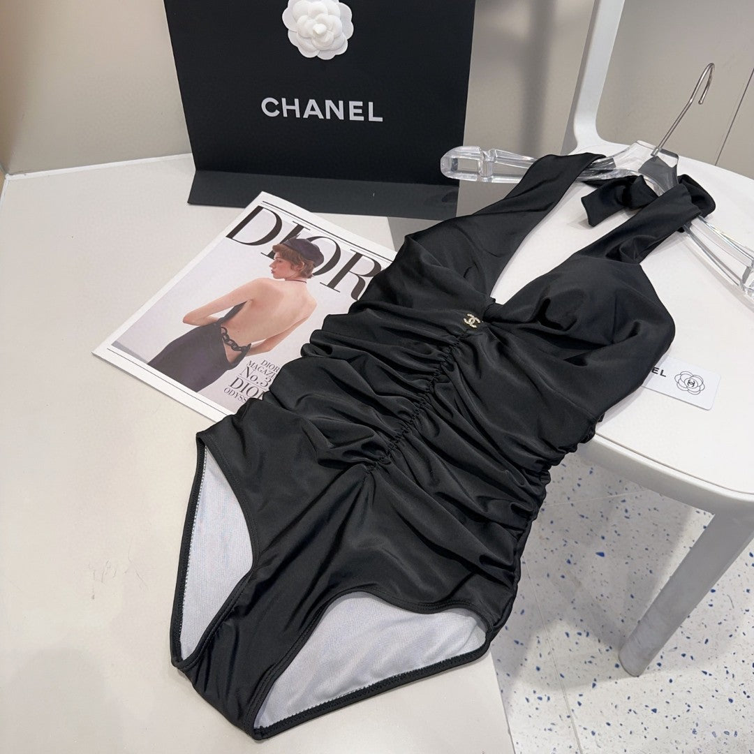 New pleated V-neck one-piece swimsuit
