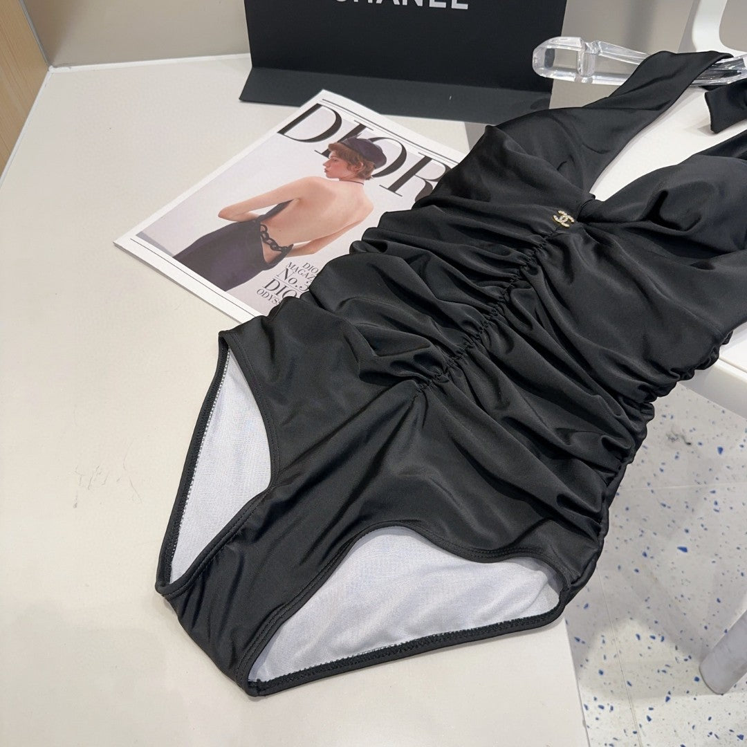 New pleated V-neck one-piece swimsuit