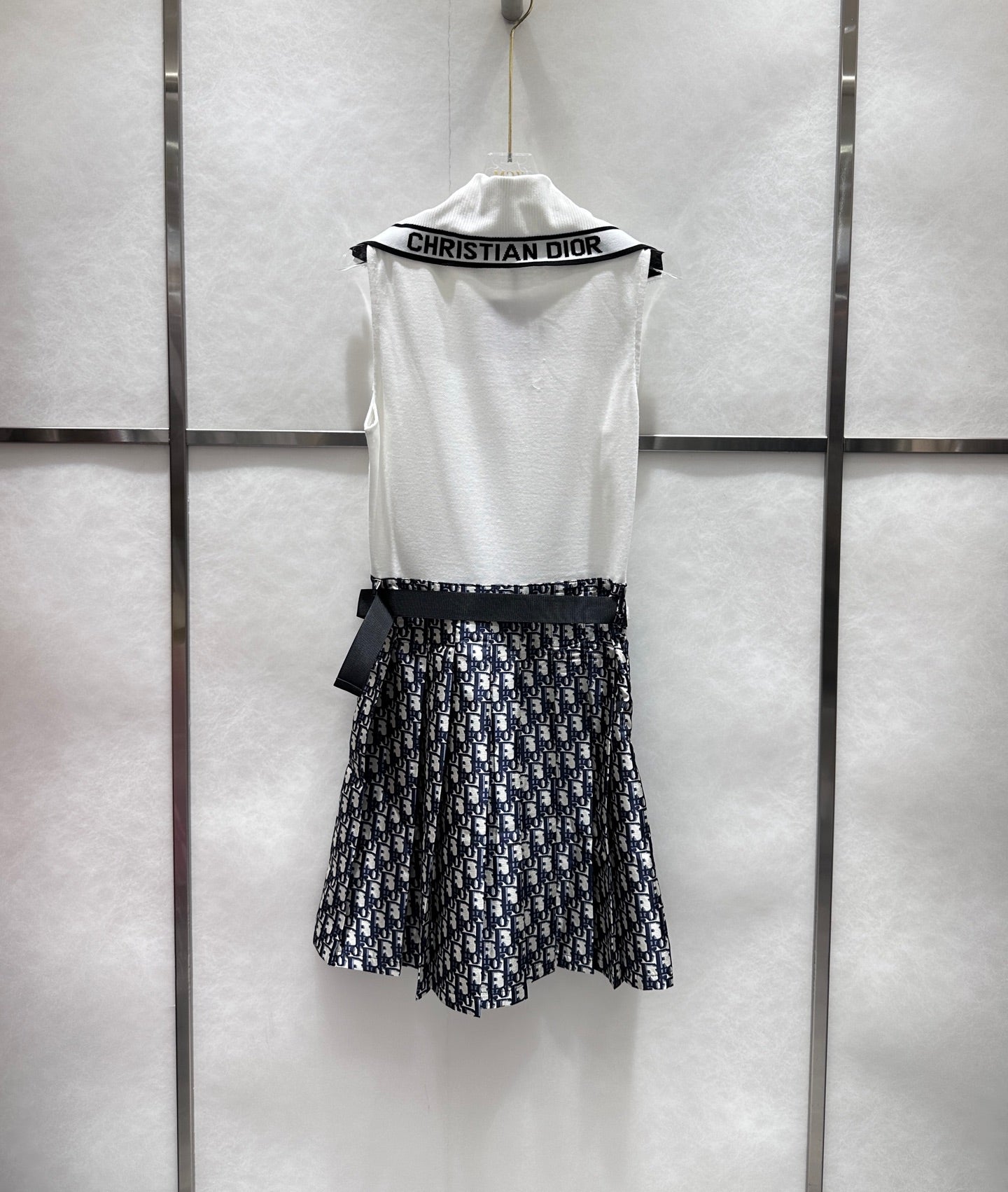 New letter printed vest lapel dress