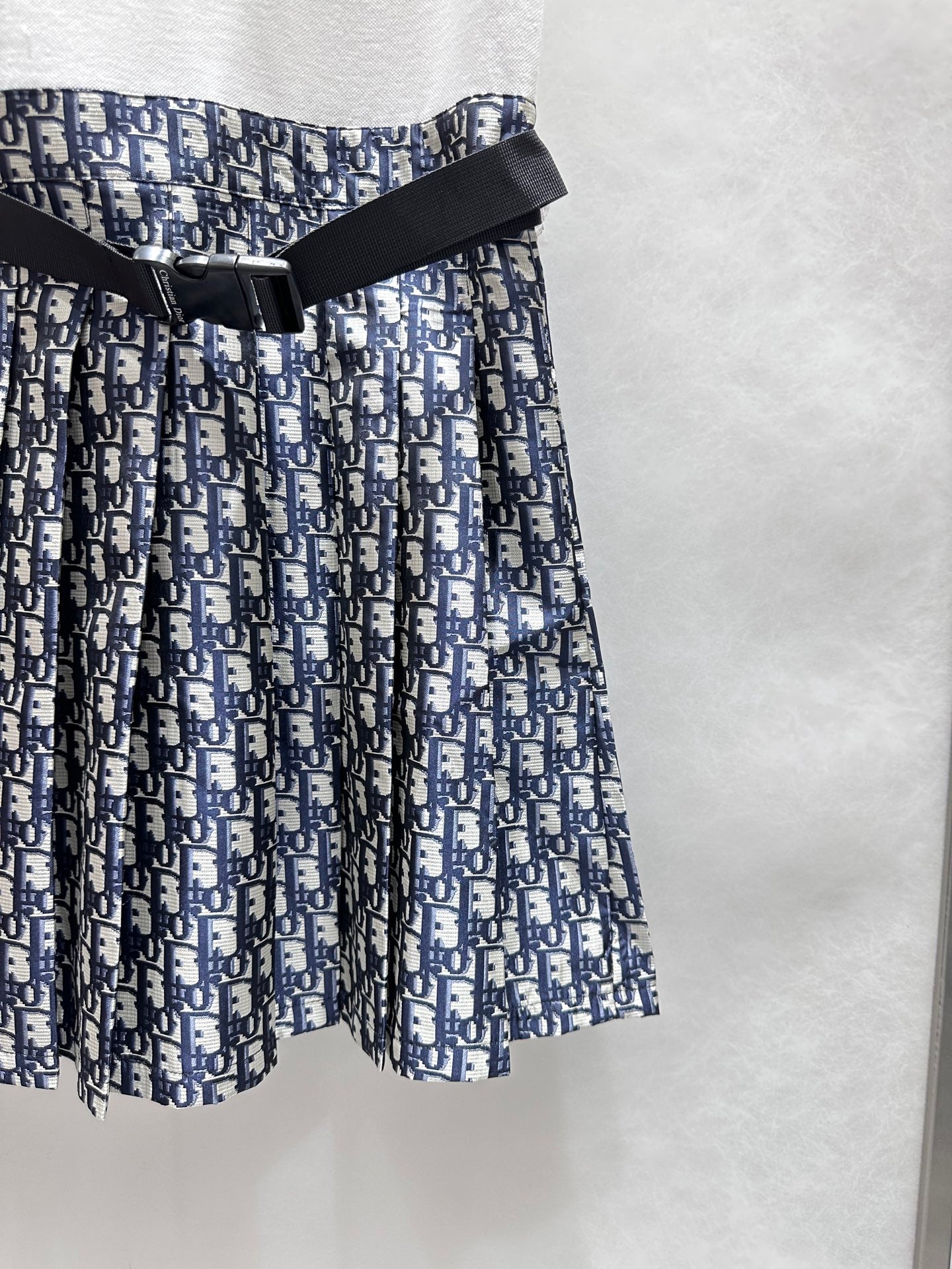 New letter printed vest lapel dress