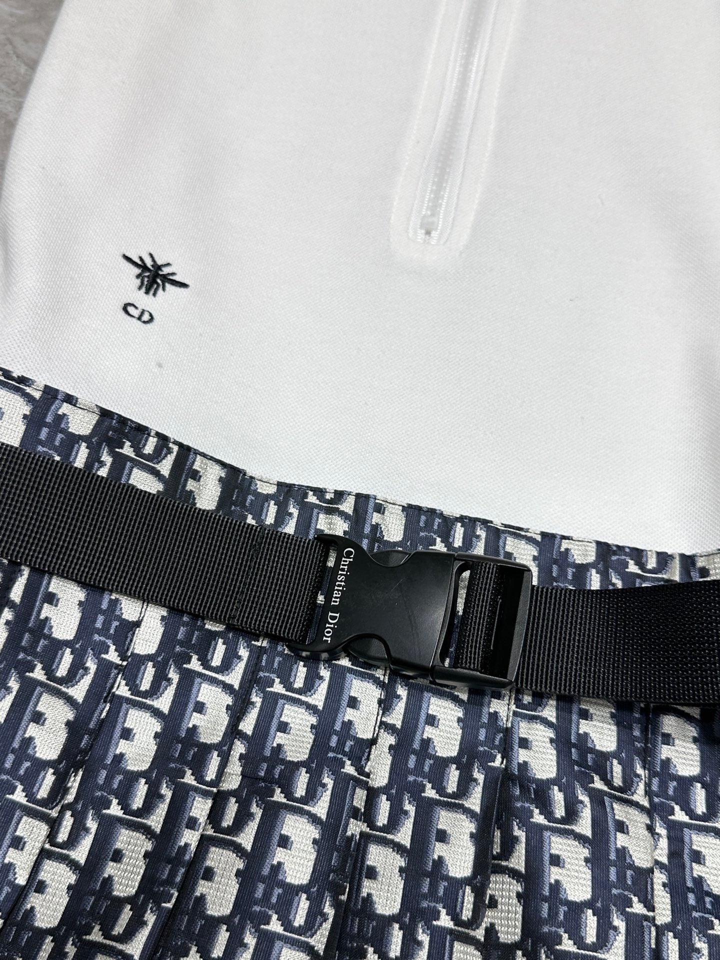 New letter printed vest lapel dress