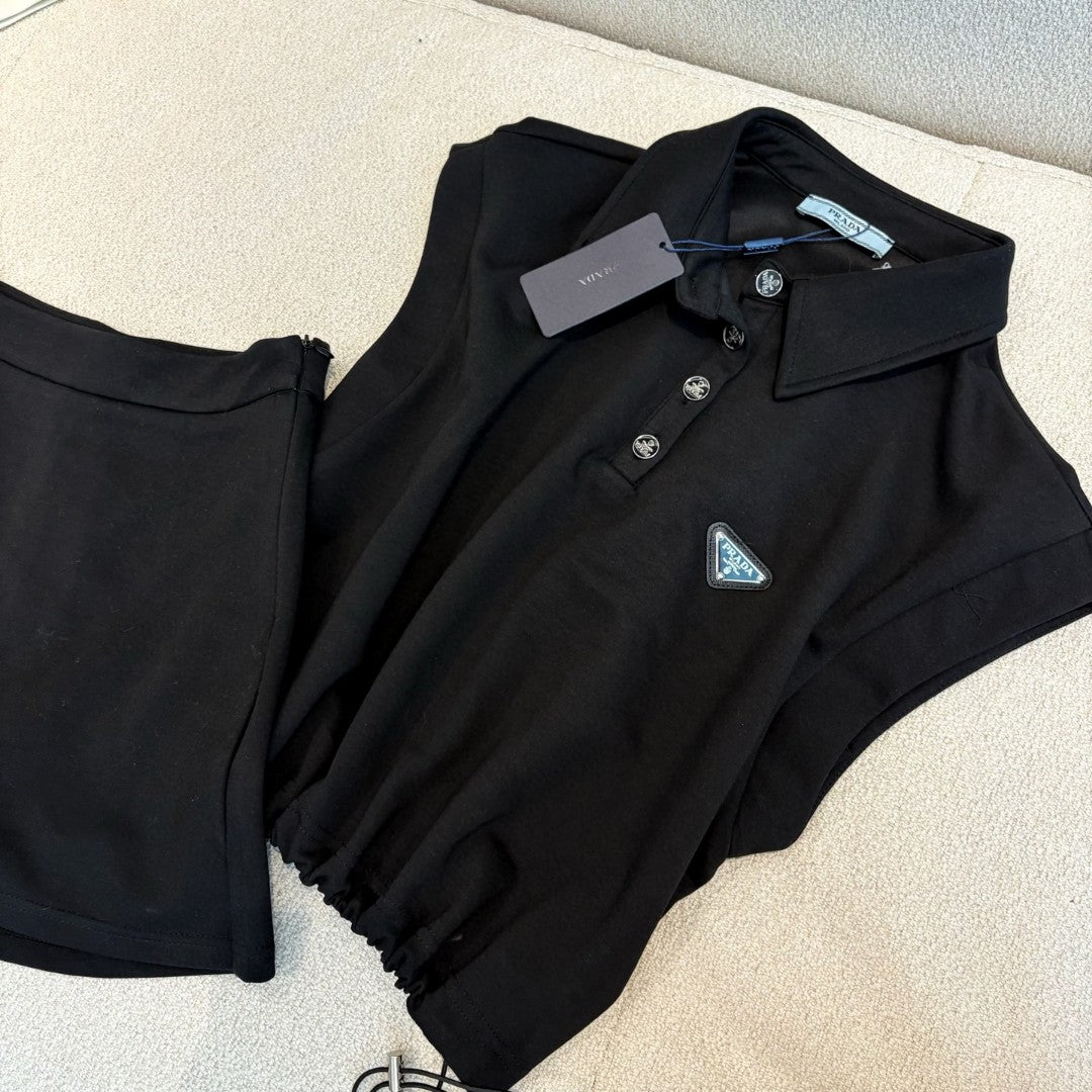 New sleeveless lapel top and skirt leisure sports suit