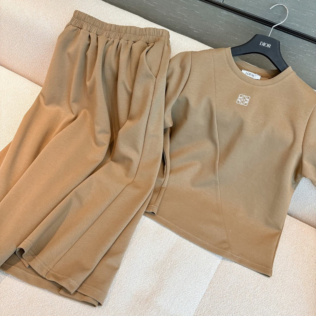 Loose fit short sleeve + long skirt casual suit