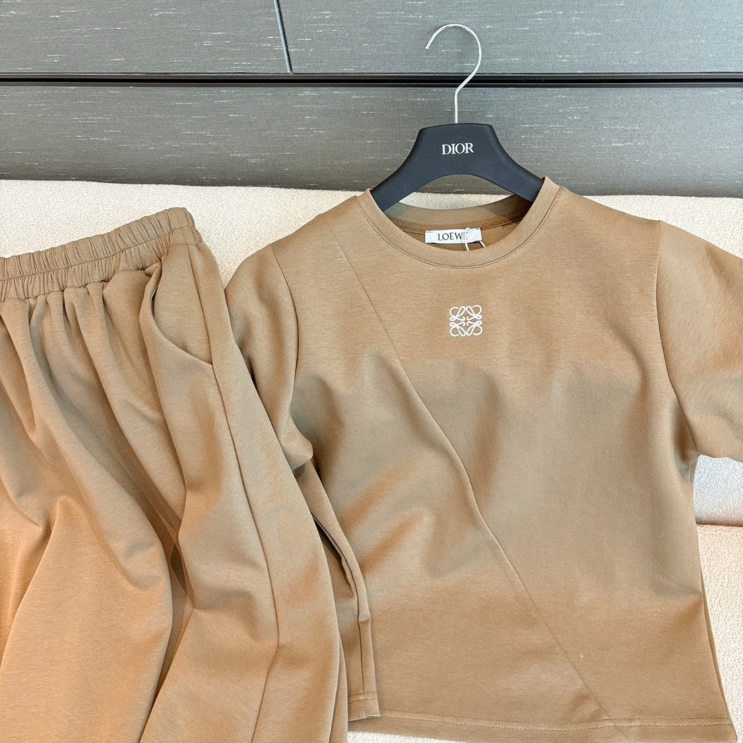 Loose fit short sleeve + long skirt casual suit