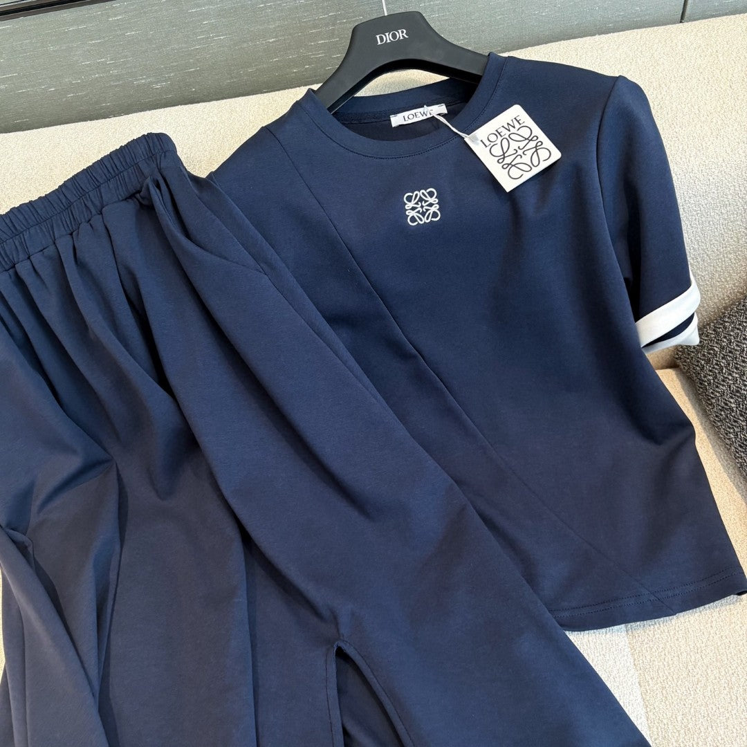 Loose fit short sleeve + long skirt casual suit