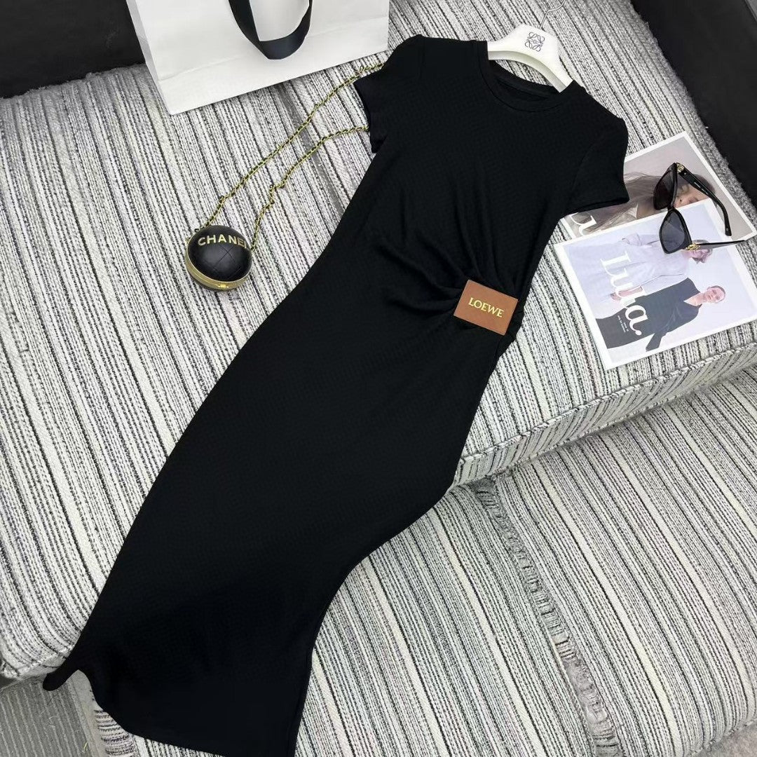 New style dress with personalized waist pleats