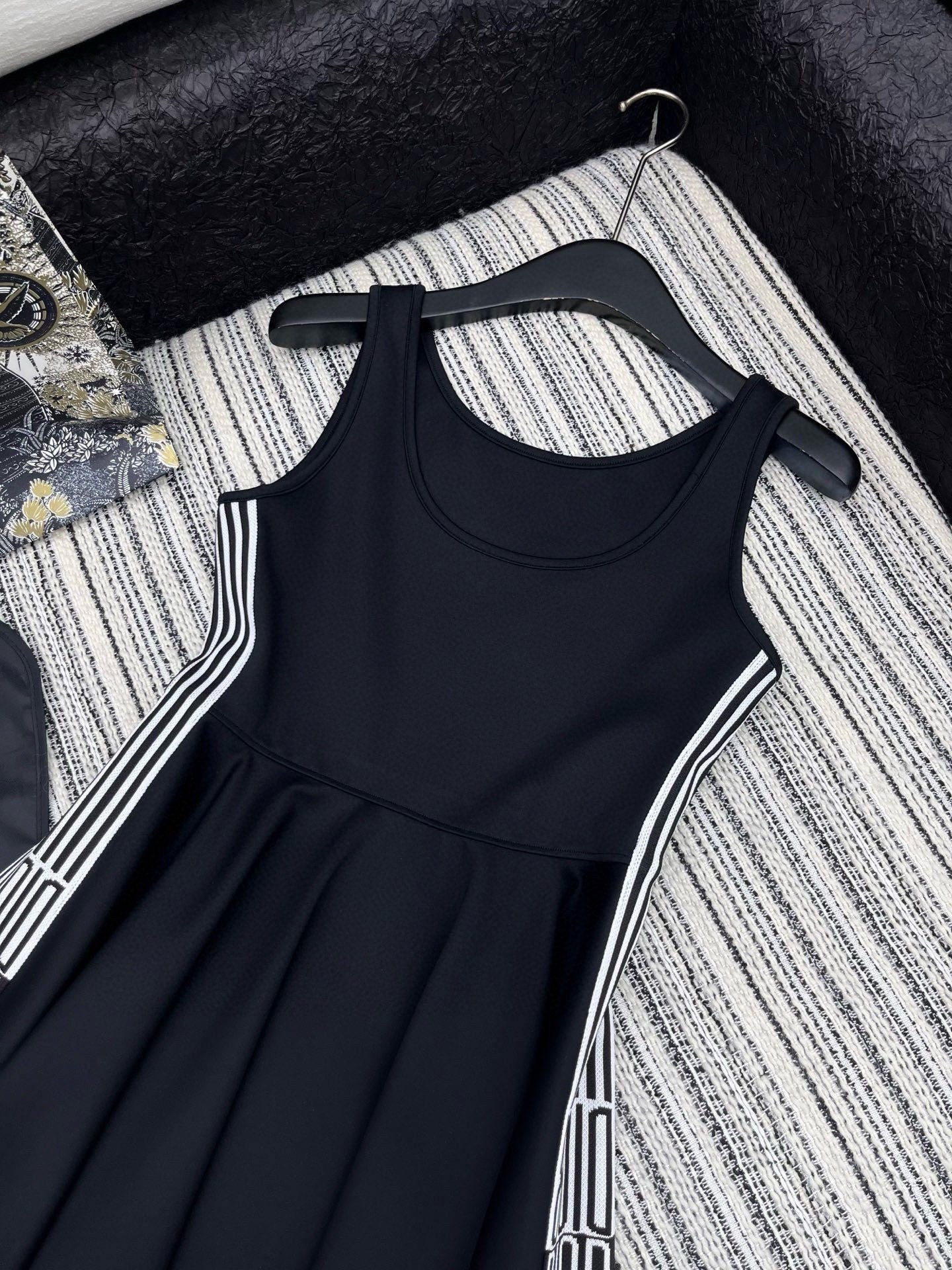 Two-Sided Personalized Vest Dress