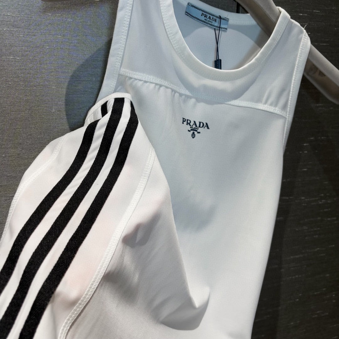 Simple round neck casual sports vest