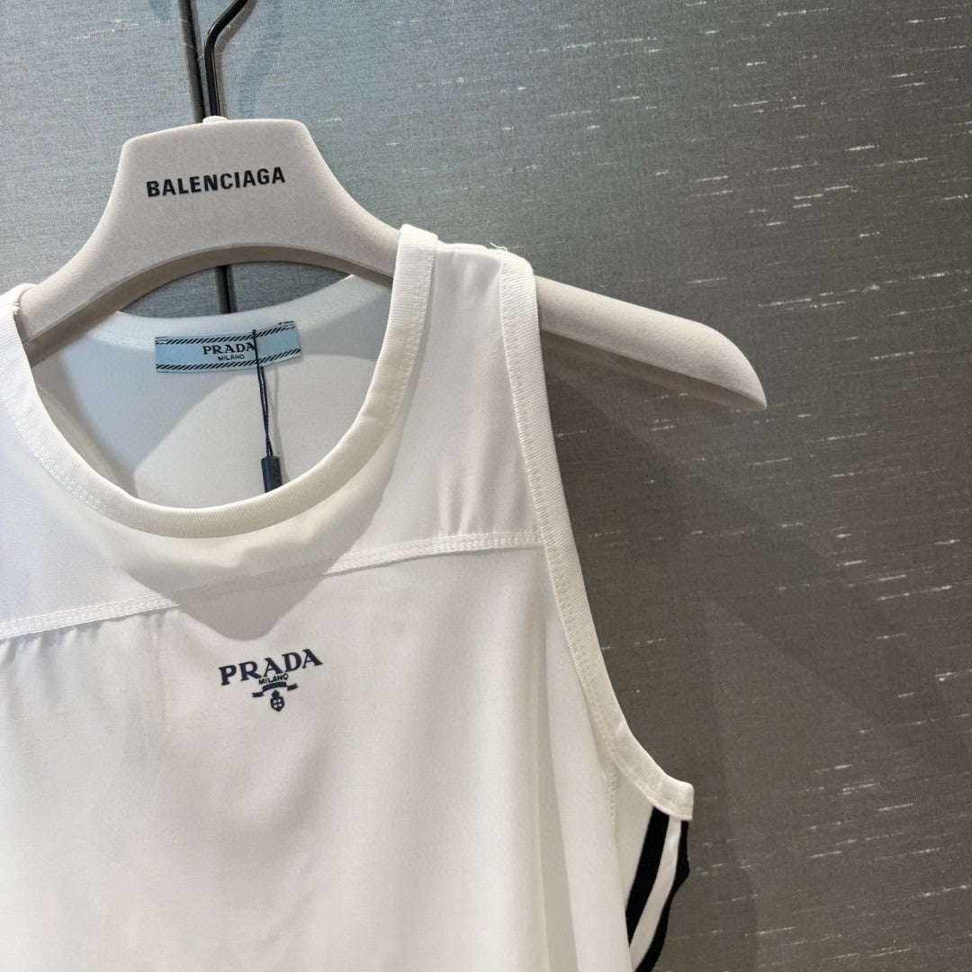 Simple round neck casual sports vest