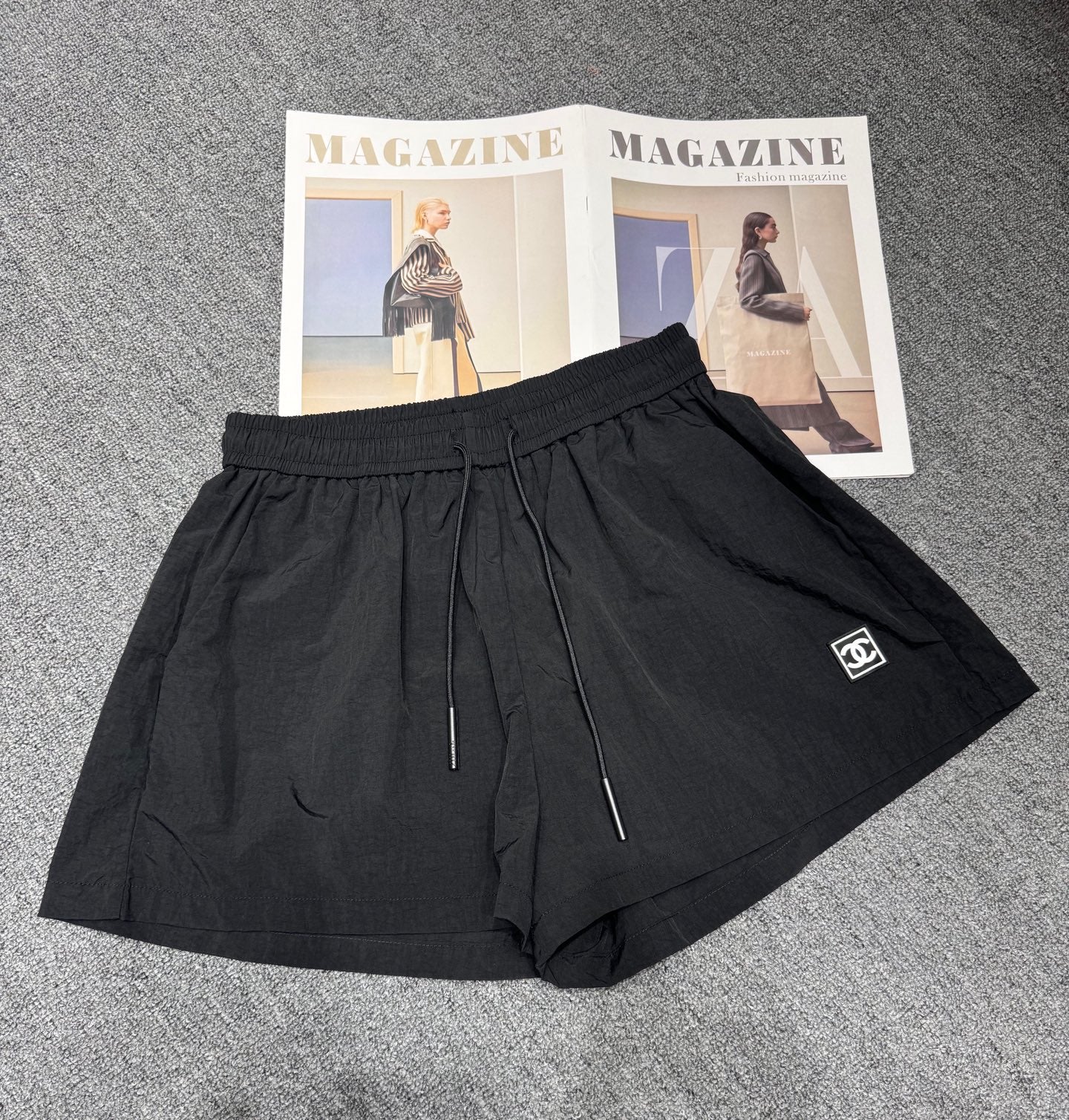Black elastic waist cargo shorts