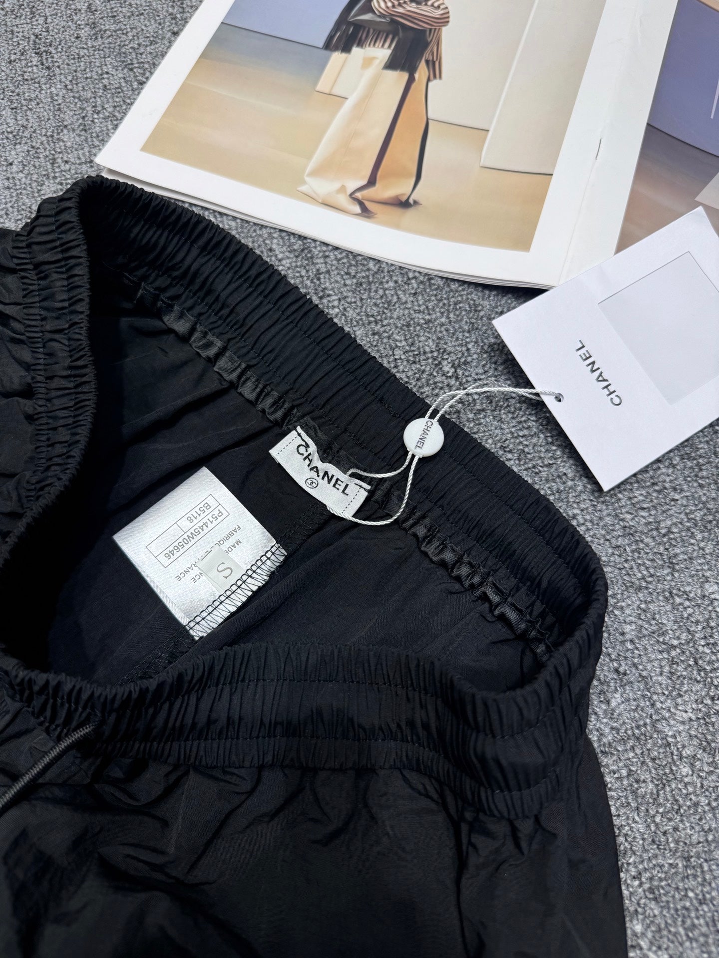 Black elastic waist cargo shorts