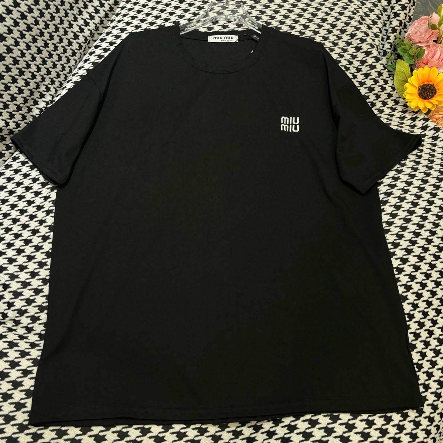 Simple round neck small logo two-tone short sleeves