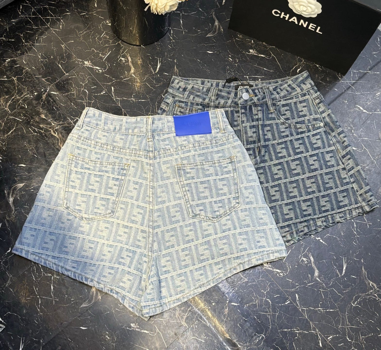 Two-tone printed denim shorts