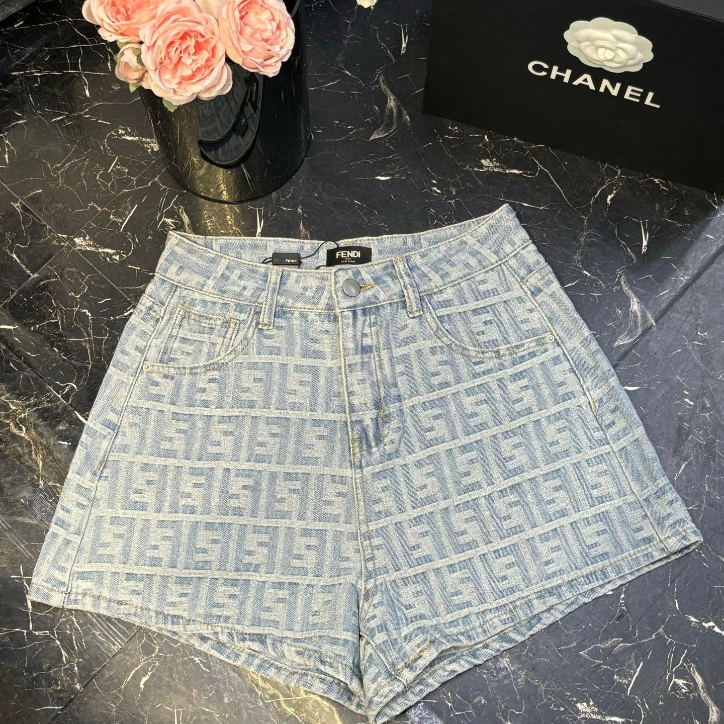 Two-tone printed denim shorts