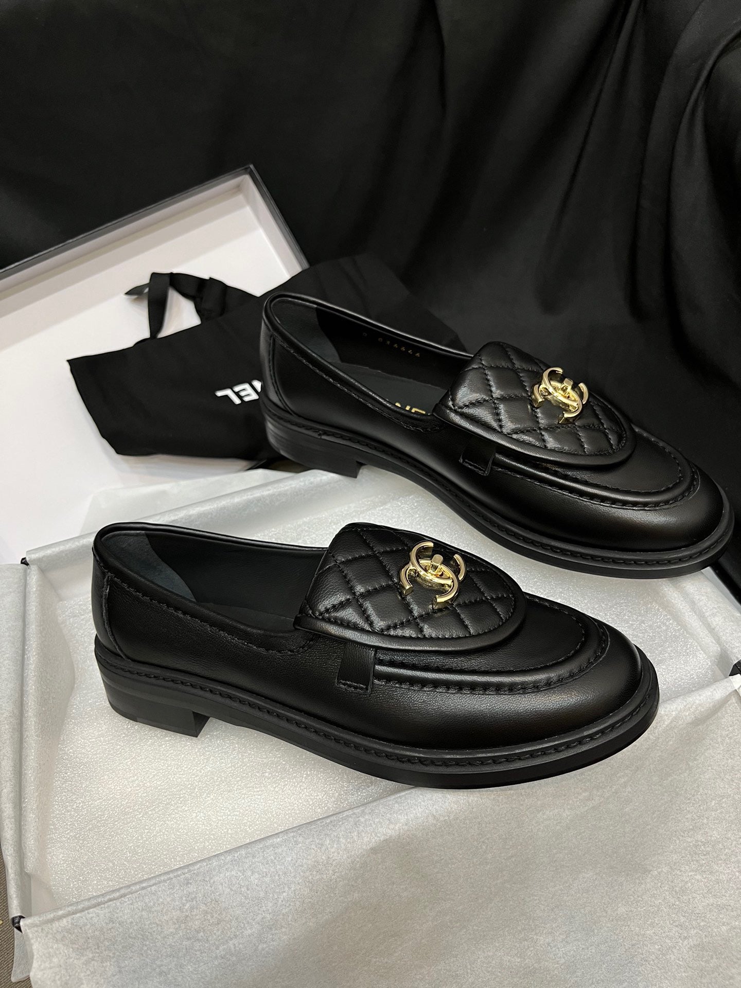 Mocasines retro con solapa