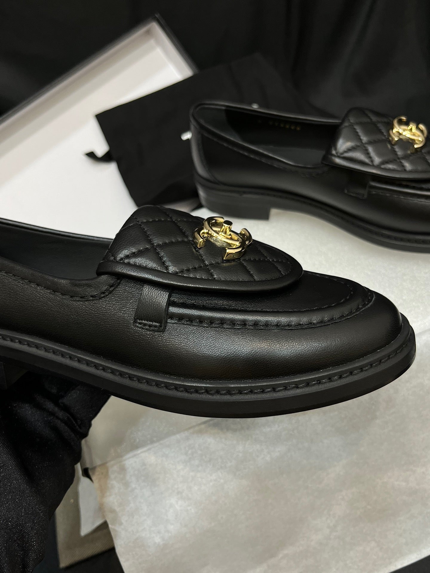Mocasines retro con solapa