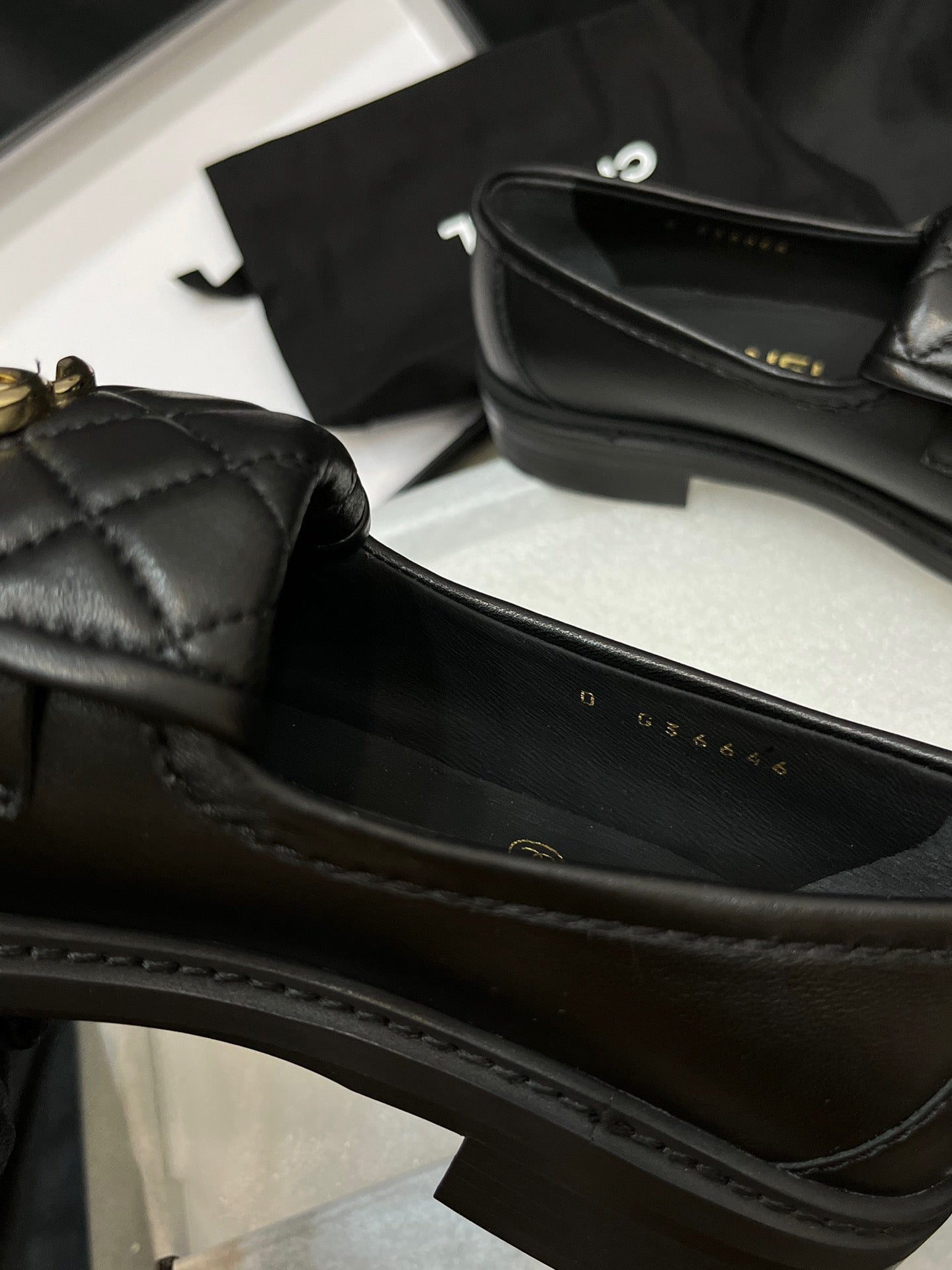 Mocasines retro con solapa