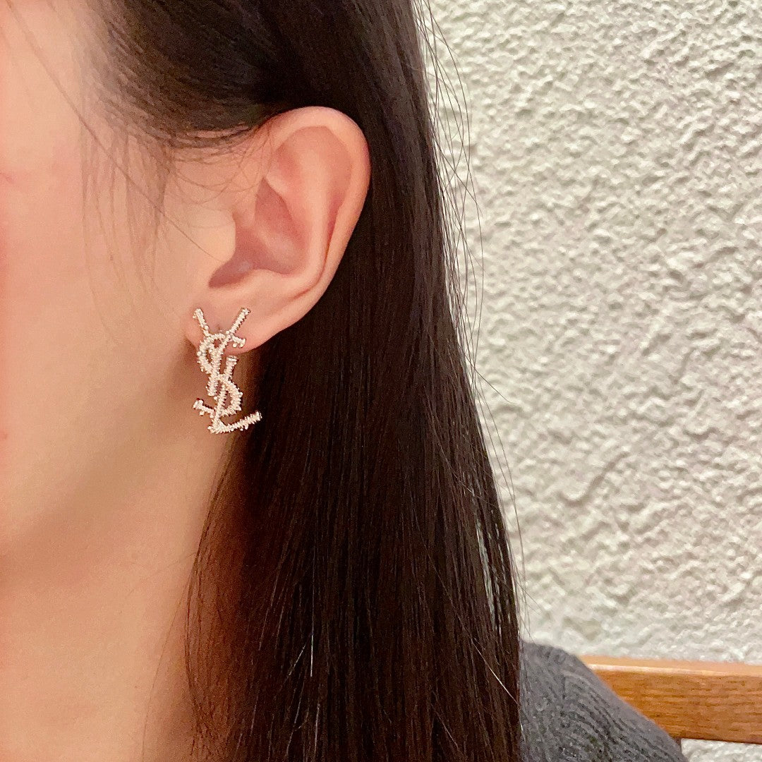 Pendientes de plata de moda de Y