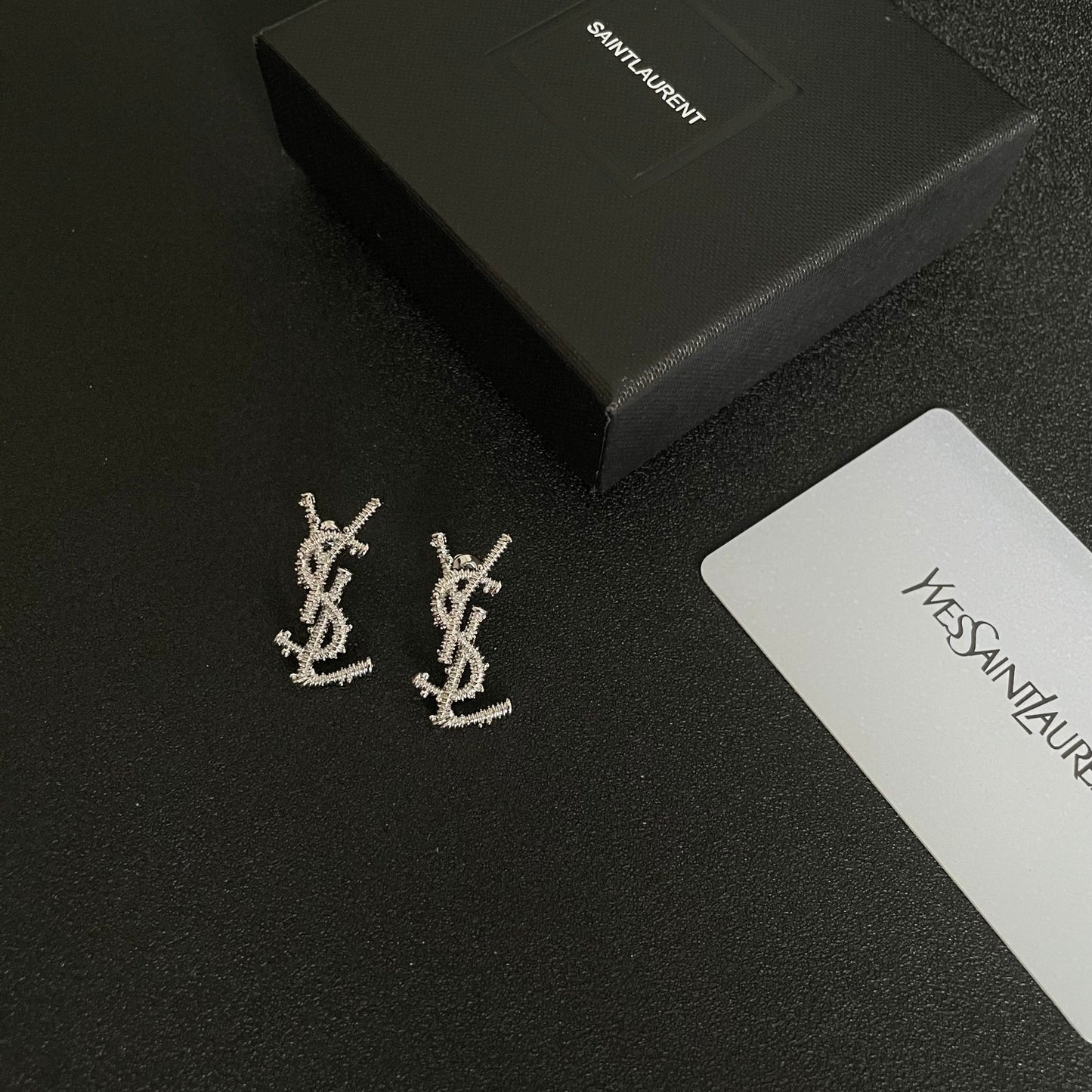 Pendientes de plata de moda de Y