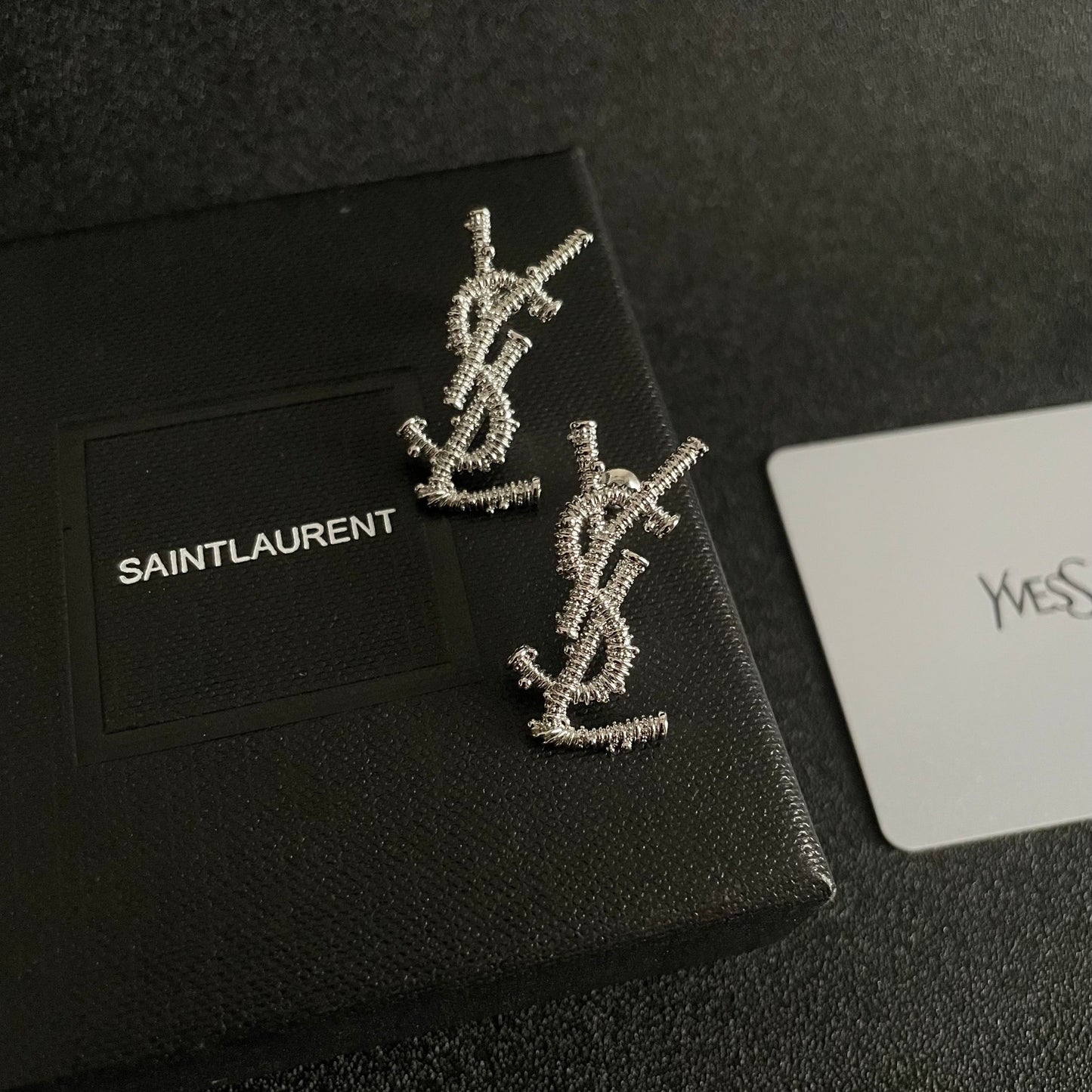 Pendientes de plata de moda de Y
