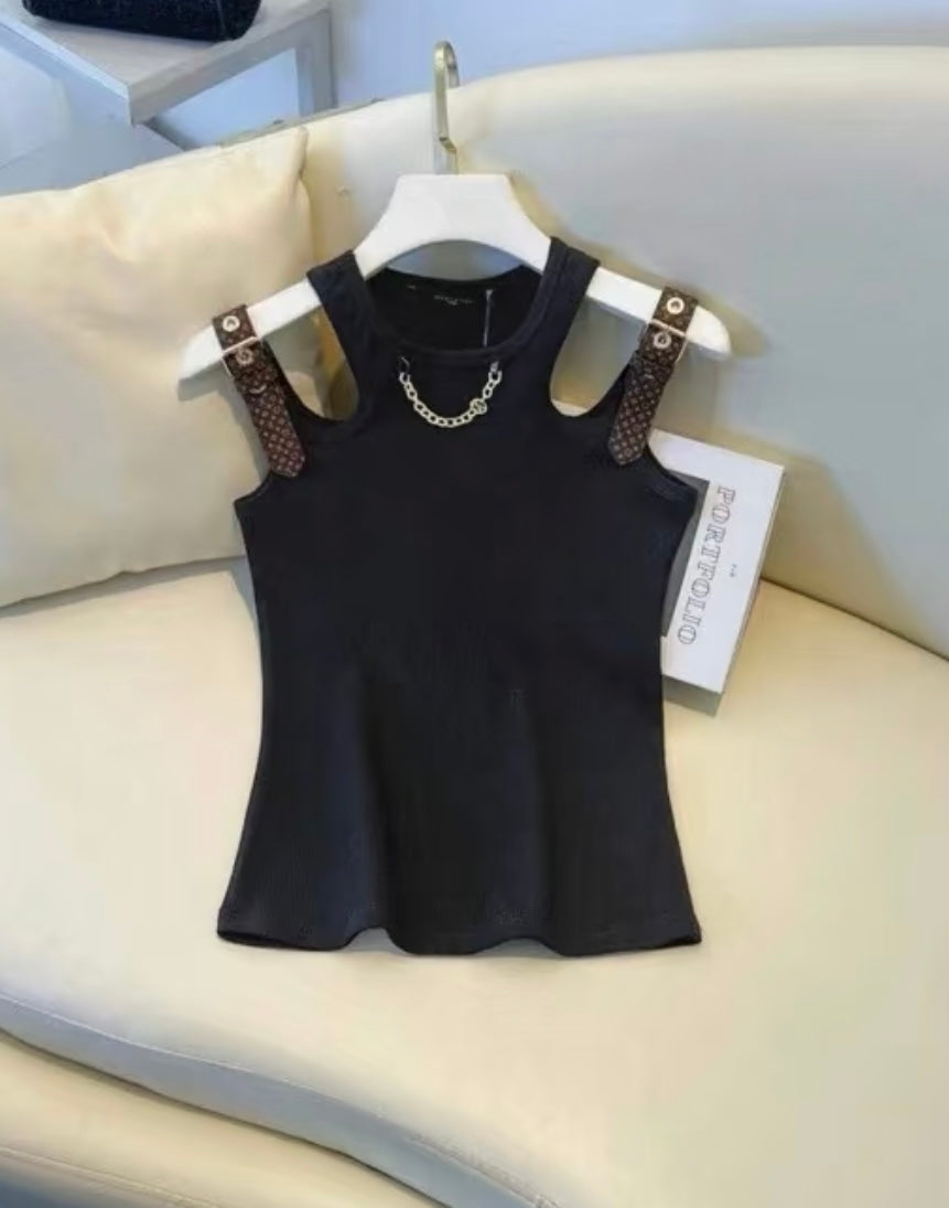 Belt buckle design elastic vest