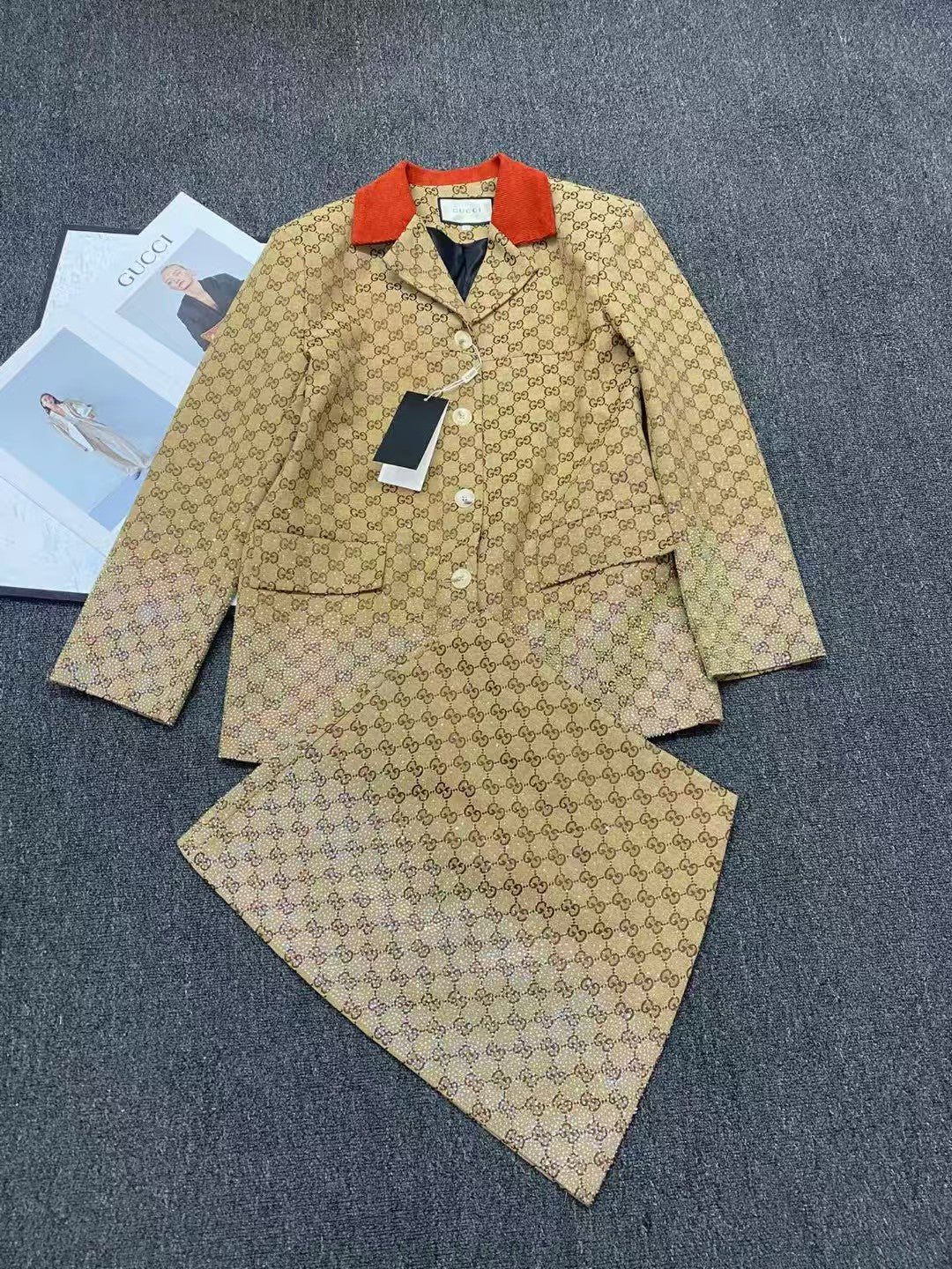 Hot rhinestone printed suit jacket and short skirt suit