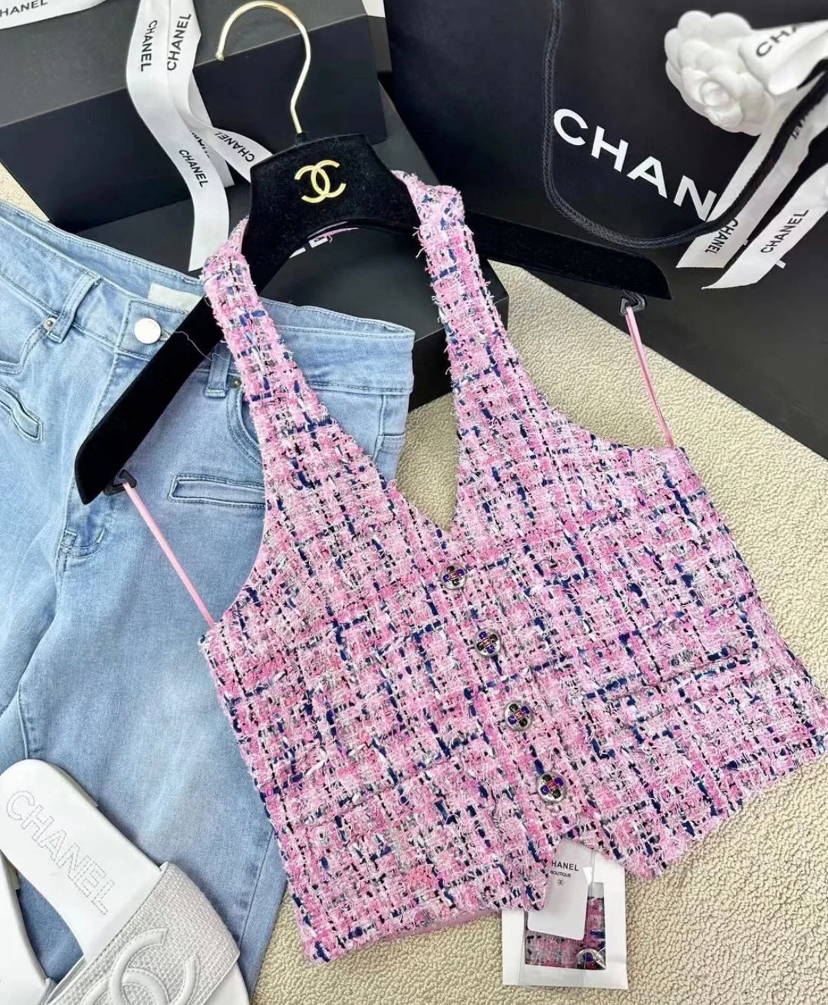 Small fragrant wind hanging neck suspender vest