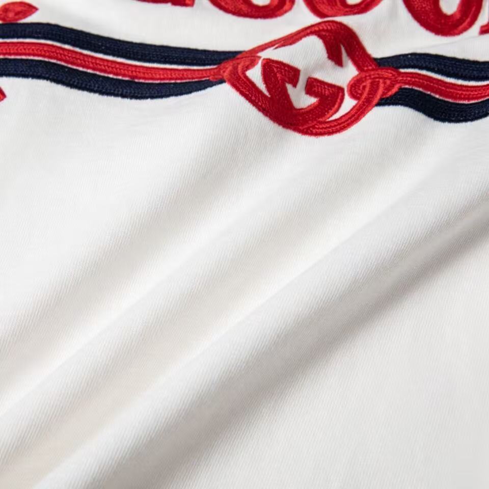 New Embroidered Slim Fit T-shirt