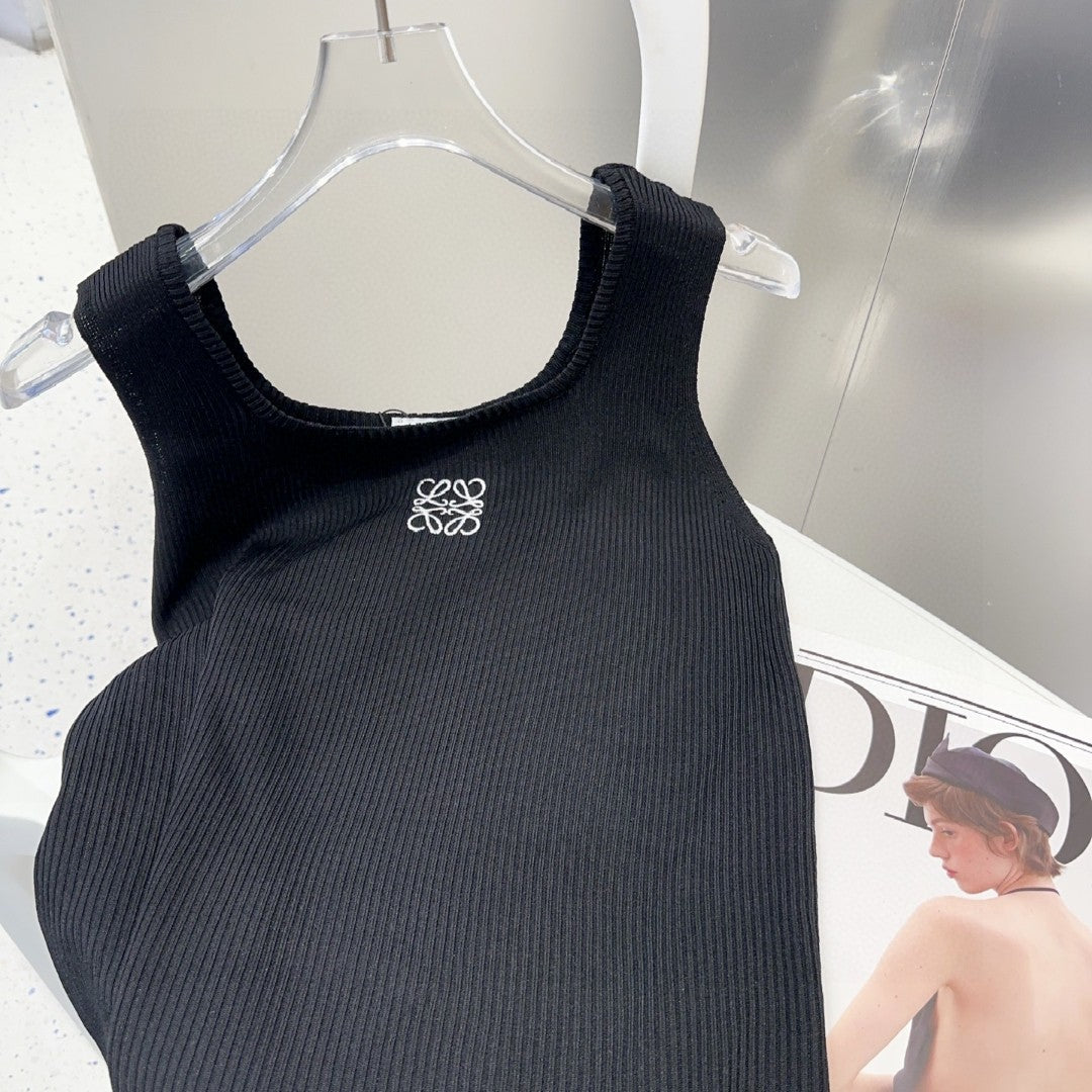 Simple and versatile cotton vest