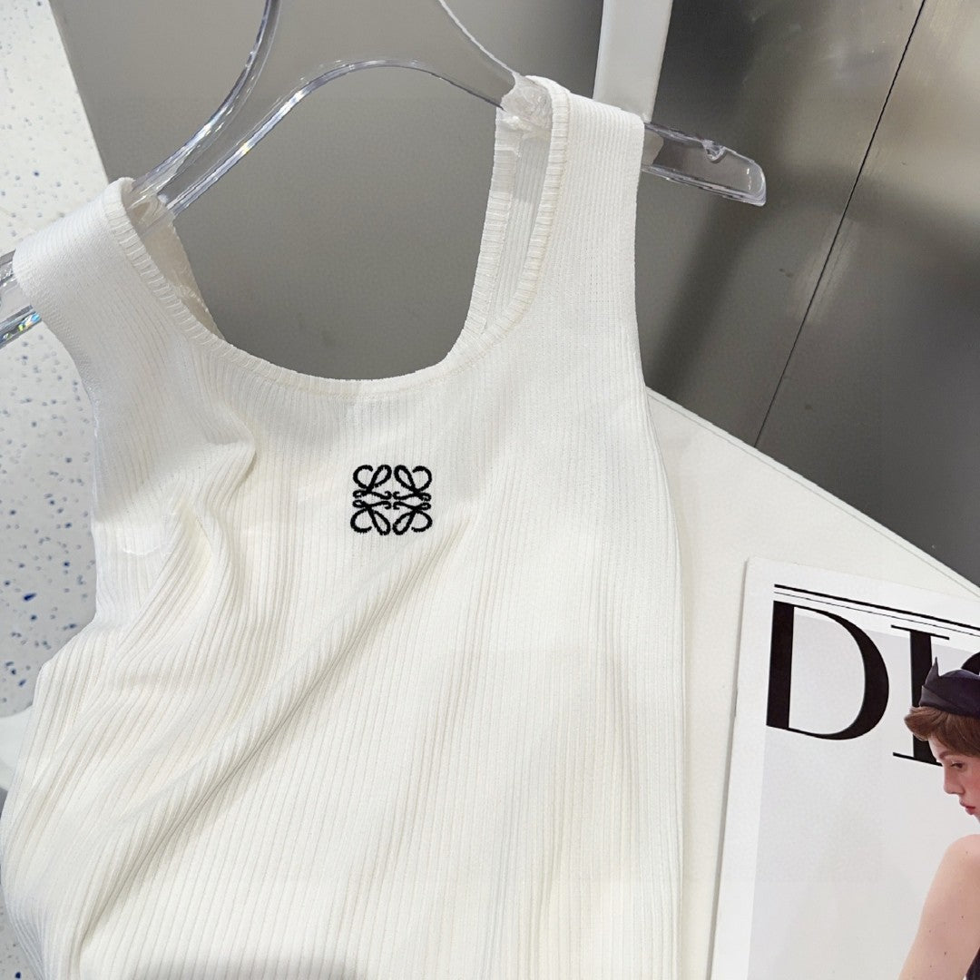 Simple and versatile cotton vest