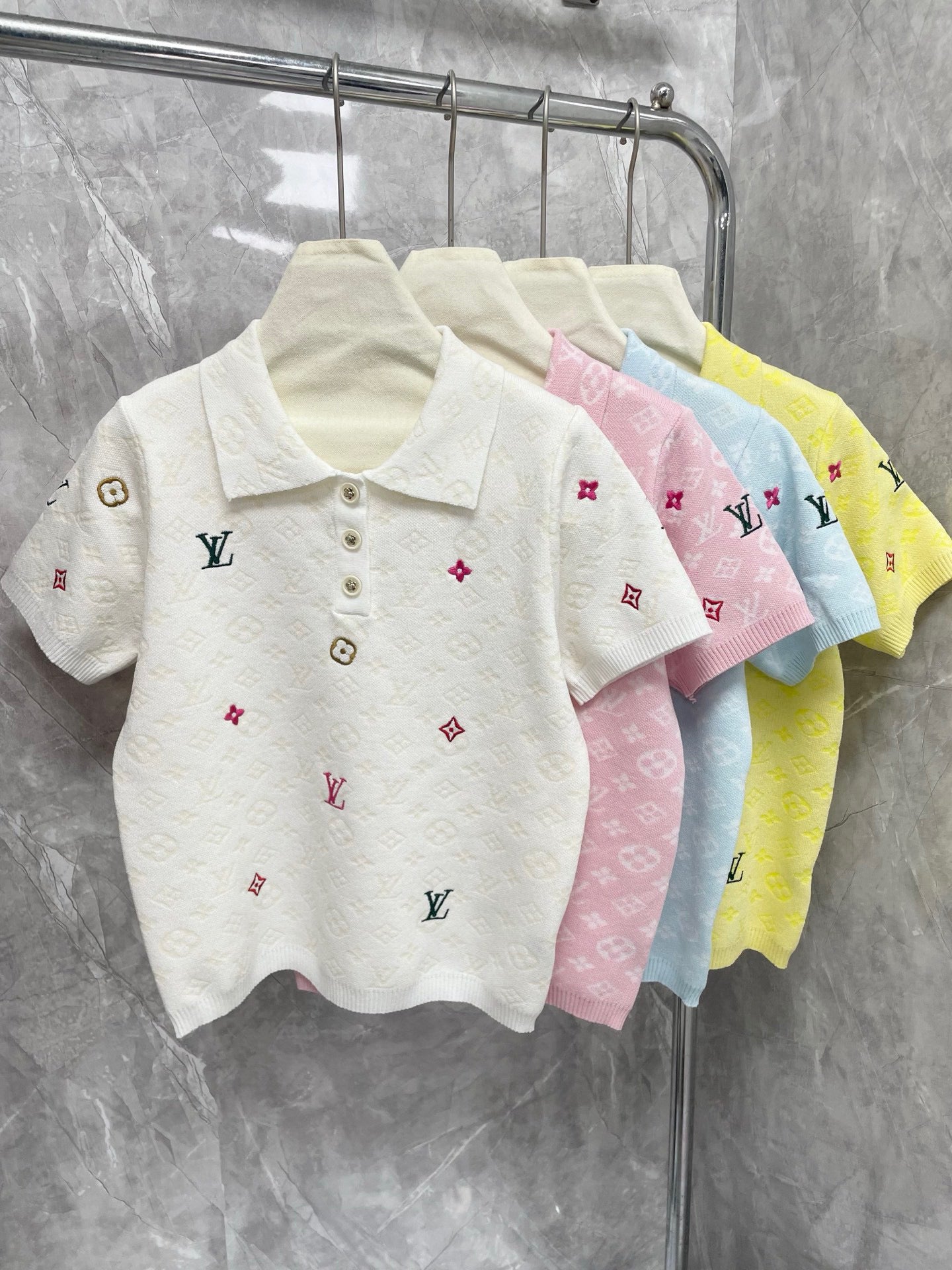 Butterfly sequined letter embroidered knitted vest