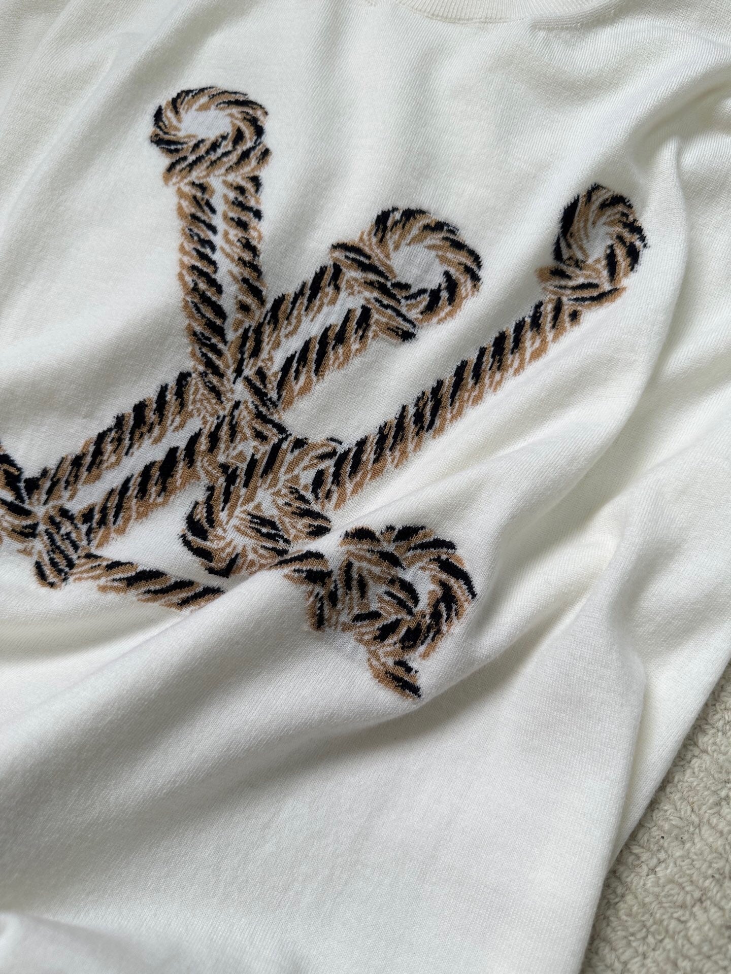 Round neck knot printed short sleeve