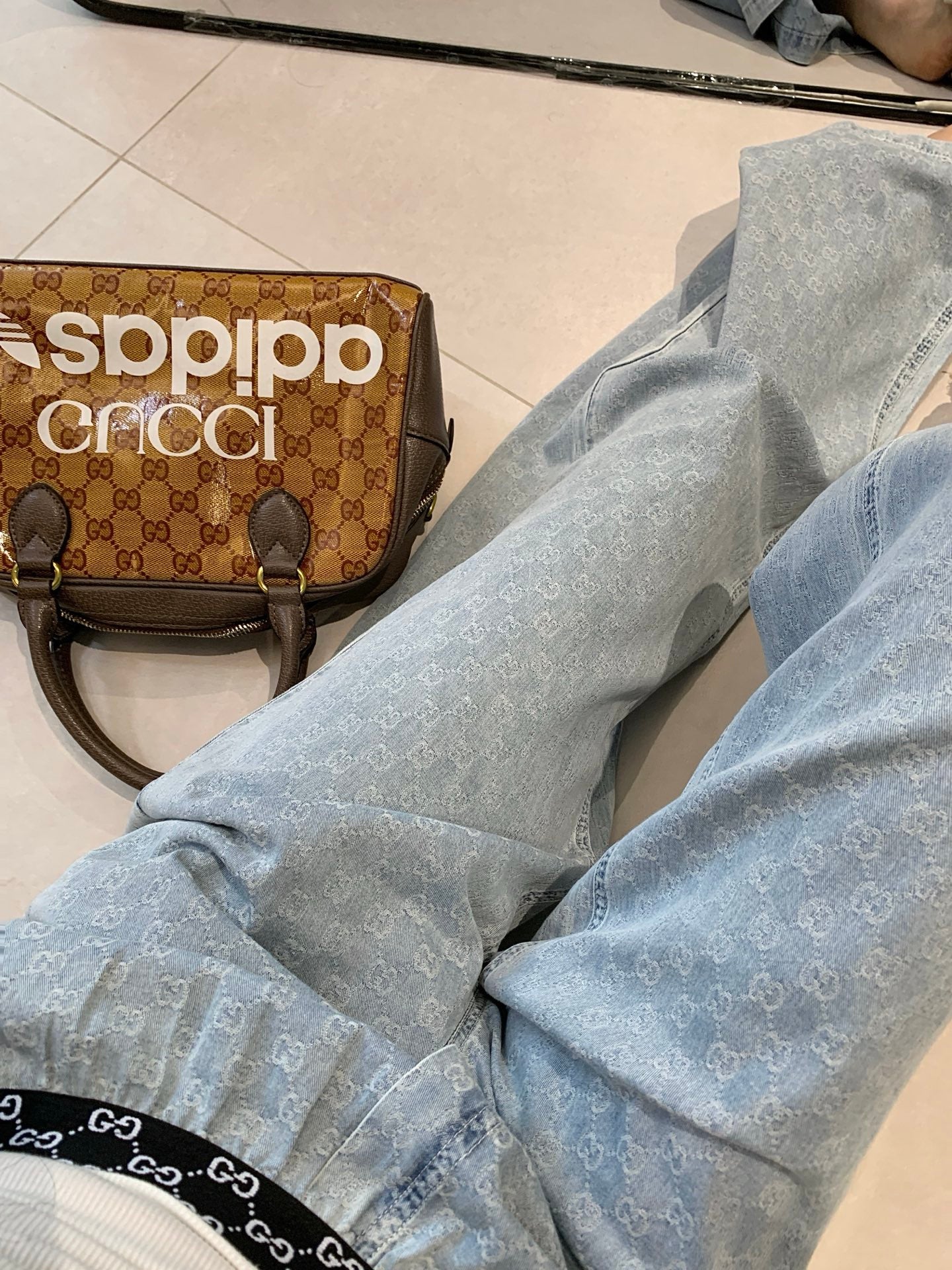 Washed blue elastic jacquard jeans