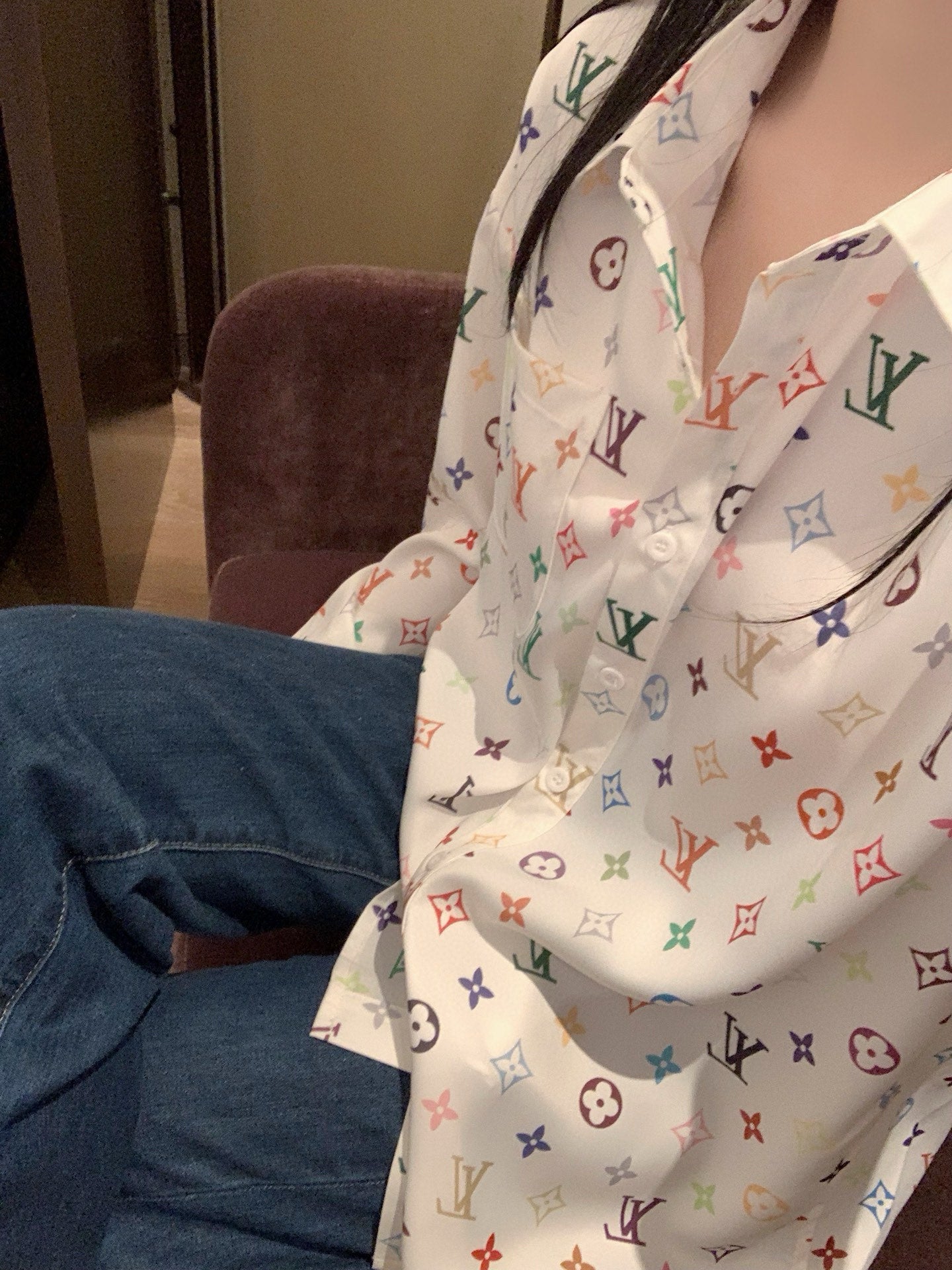 Colored letter two-color shirt