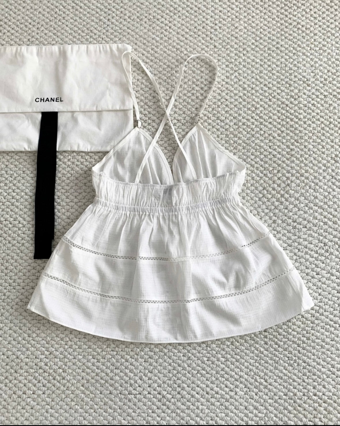 New holiday style bow cross sling