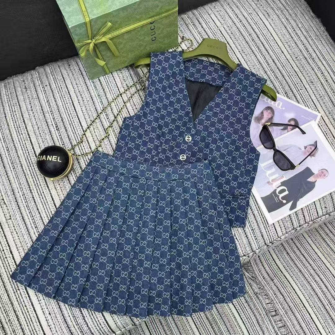 Denim Jacquard vest pleated skirt suit