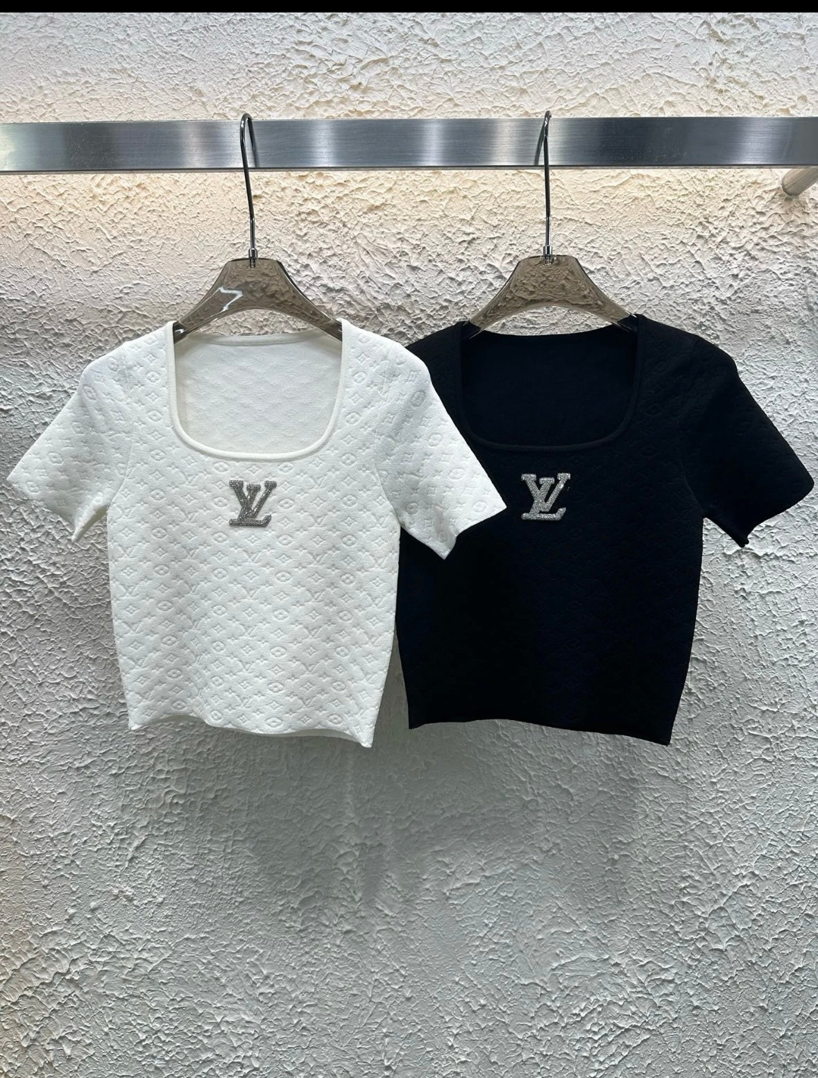 New dark jacquard letter knitted square collar is short