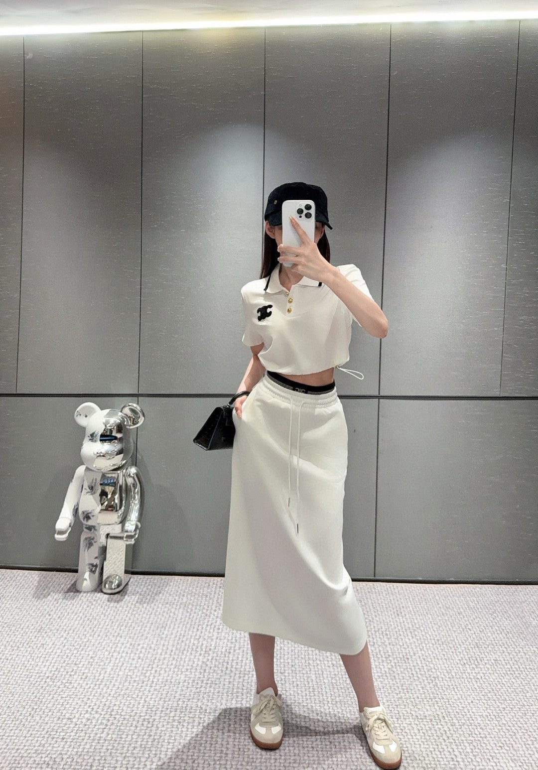 Rope-drawing leisure sports suit