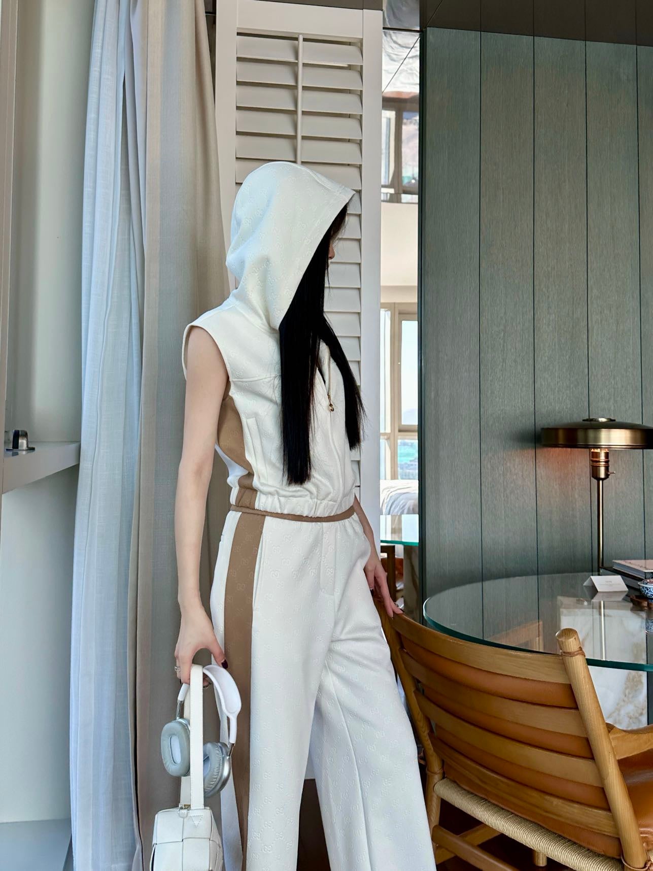 Sleeveless Hooded Colorblock Trousers Set