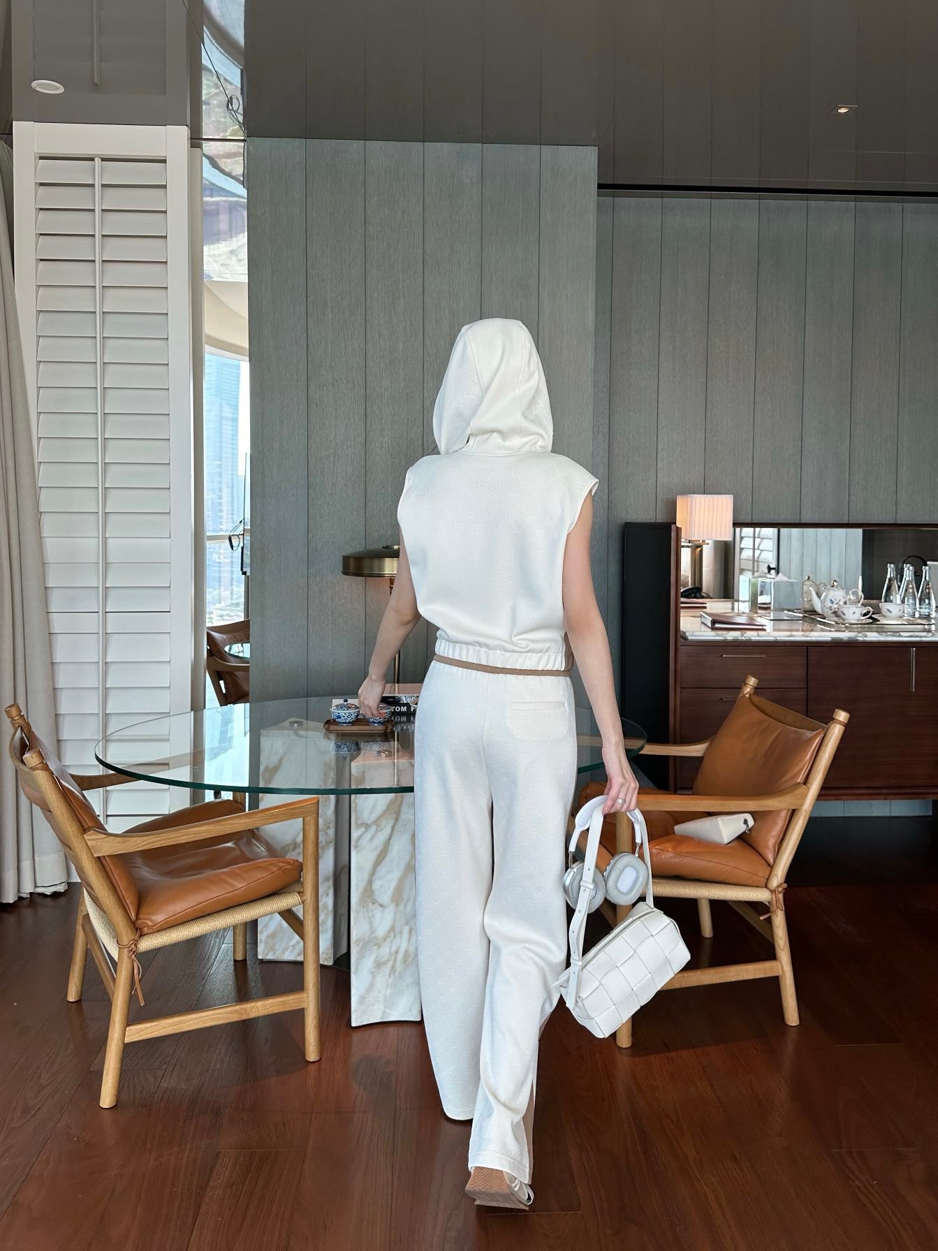Sleeveless Hooded Colorblock Trousers Set